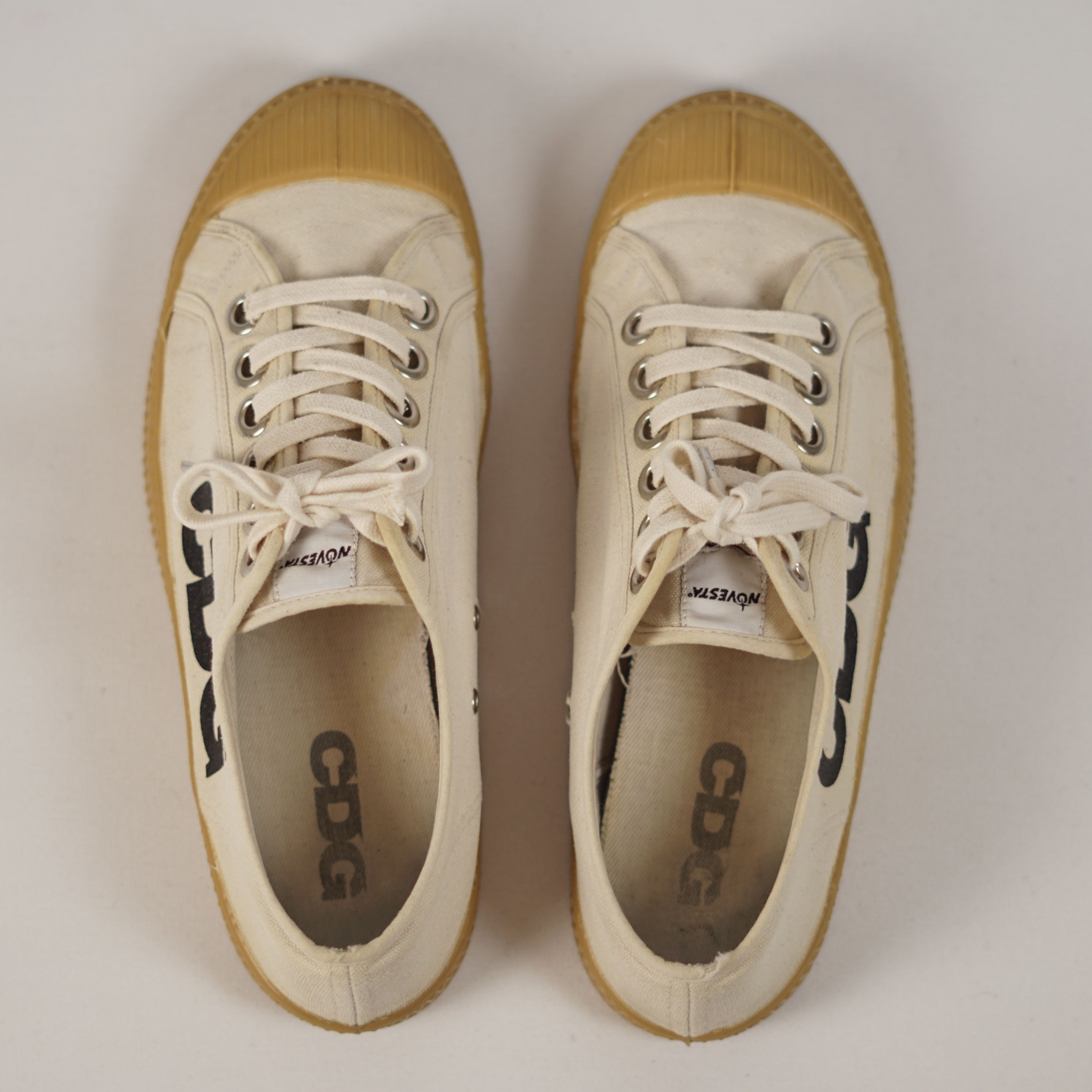 Comme des Garcons CDG × Novesta Canvas Low-Top Sneakers Size US 9 / EU 42 - 11 Thumbnail