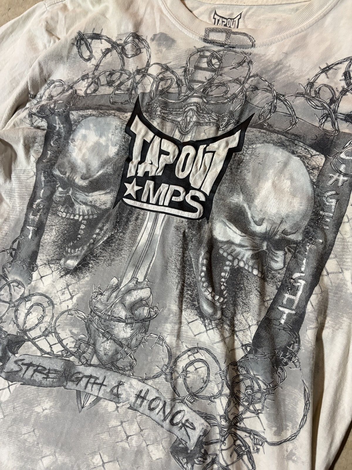 Tapout Vintage Tapout MPS Y2K Skull MMA Tee T-shirt White Large Size US L / EU 52-54 / 3 - 2 Thumbnail