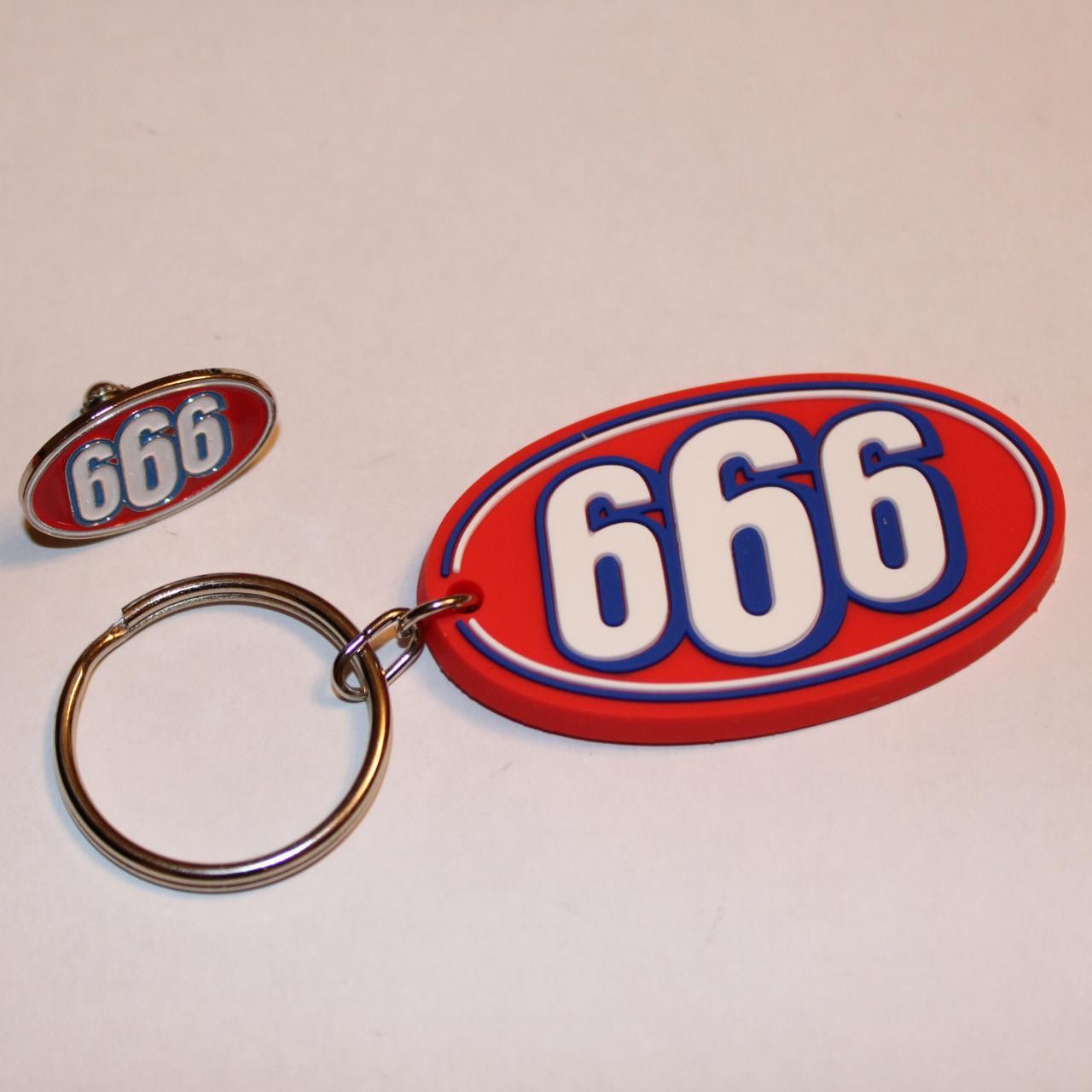 Supreme Supreme 666 Oval Pin Keychain Set Size ONE SIZE - 1 Thumbnail