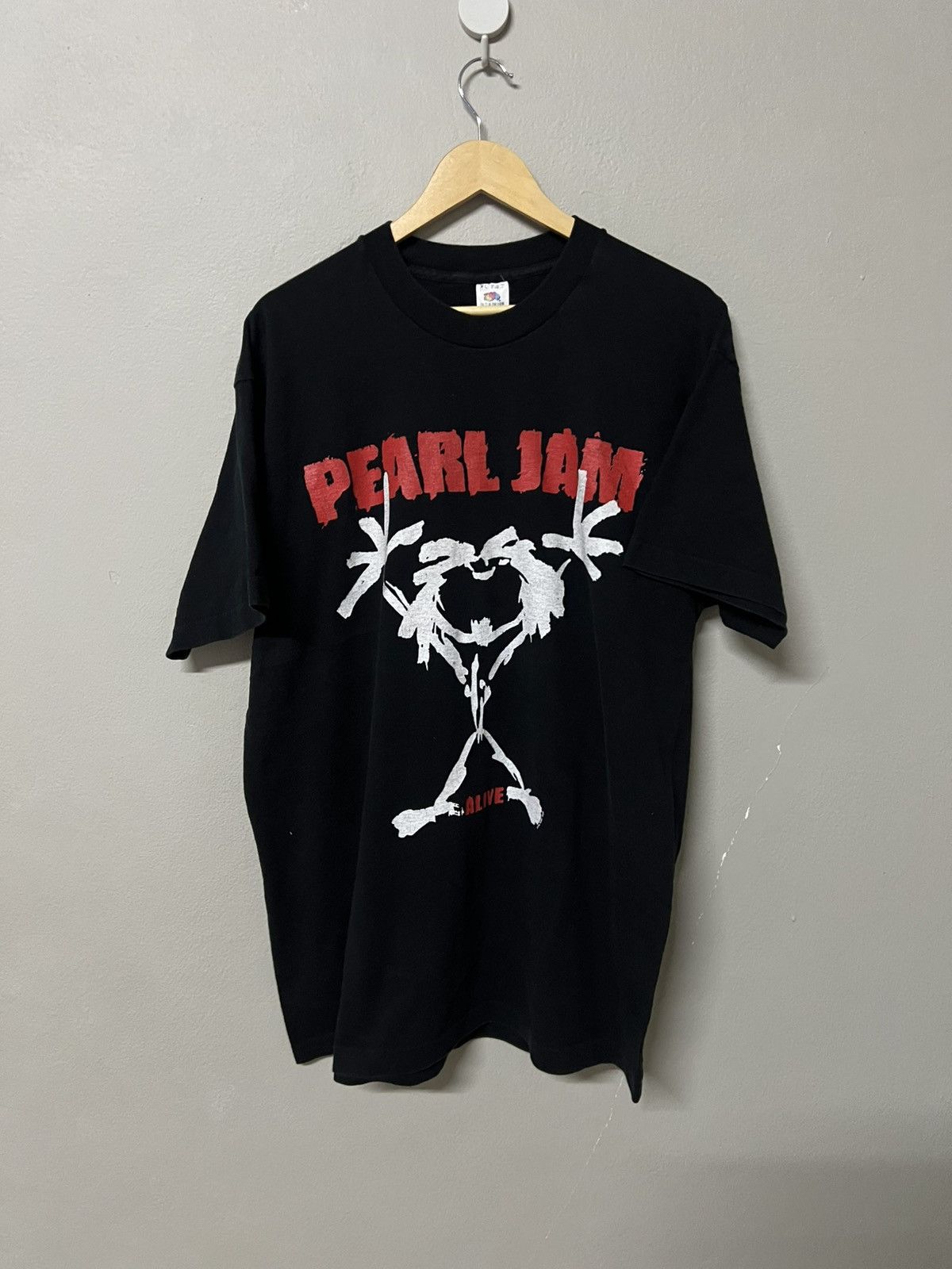 Band Tees Vintage Pearl Jam alive 1992 Size US XL / EU 56 / 4 - 1 Thumbnail