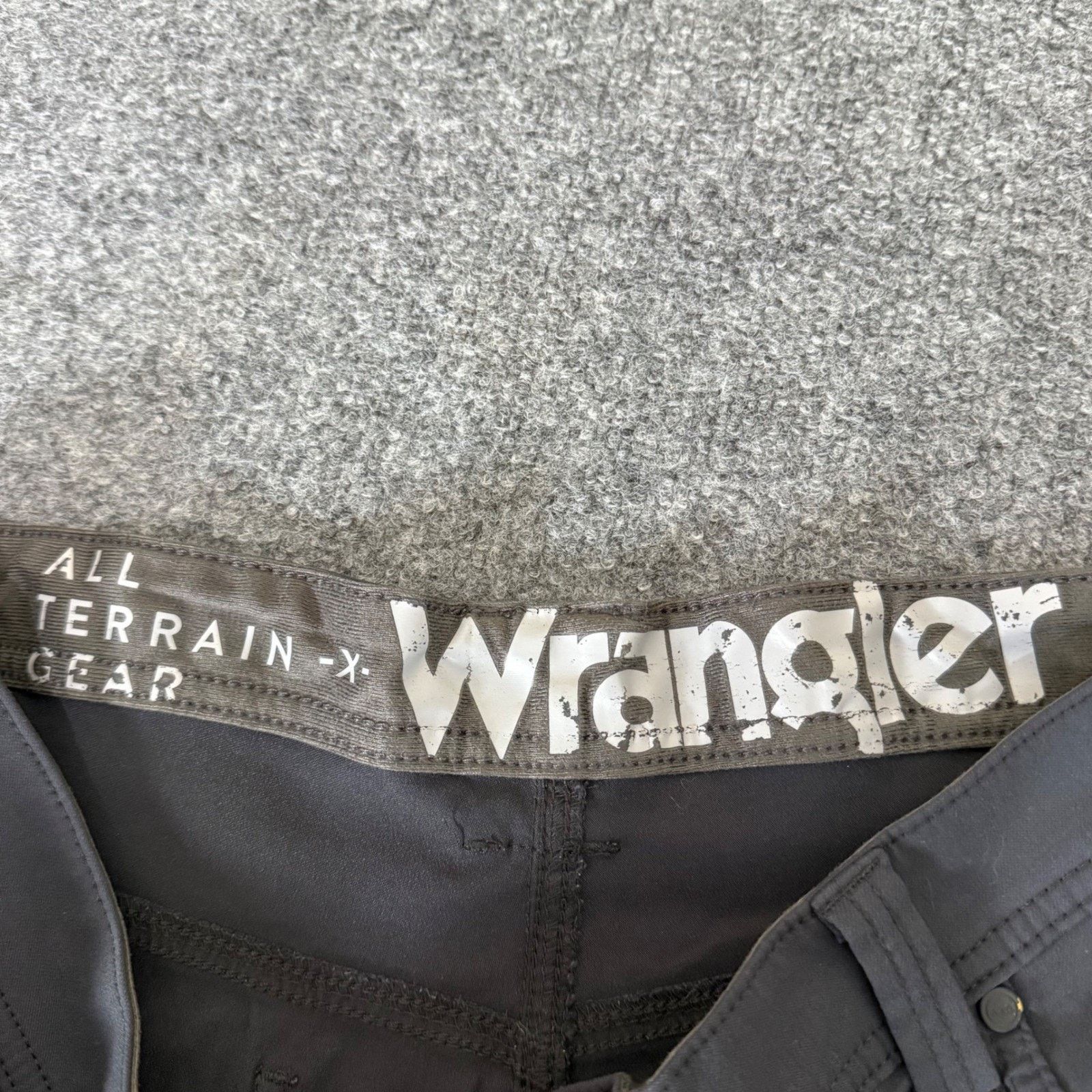 Wrangler Wrangler ATG All Terrain Gear Mens Gray Pants 38x30 Hiking Size US 38 / EU 54 - 2 Thumbnail