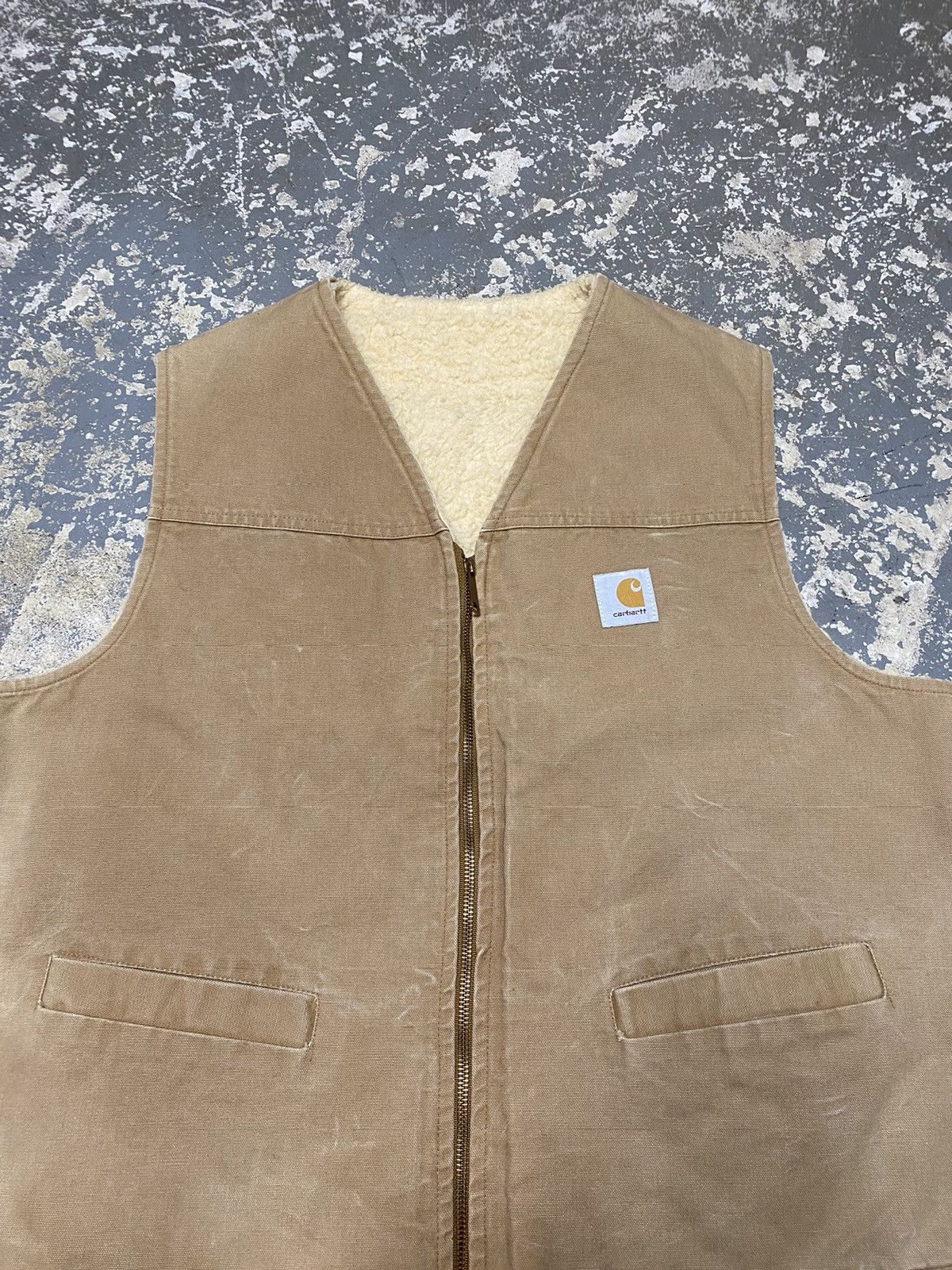 Carhartt × Vintage Vintage Carhartt Sherpa Lined Tan Vest Size US L / EU 52-54 / 3 - 4 Thumbnail