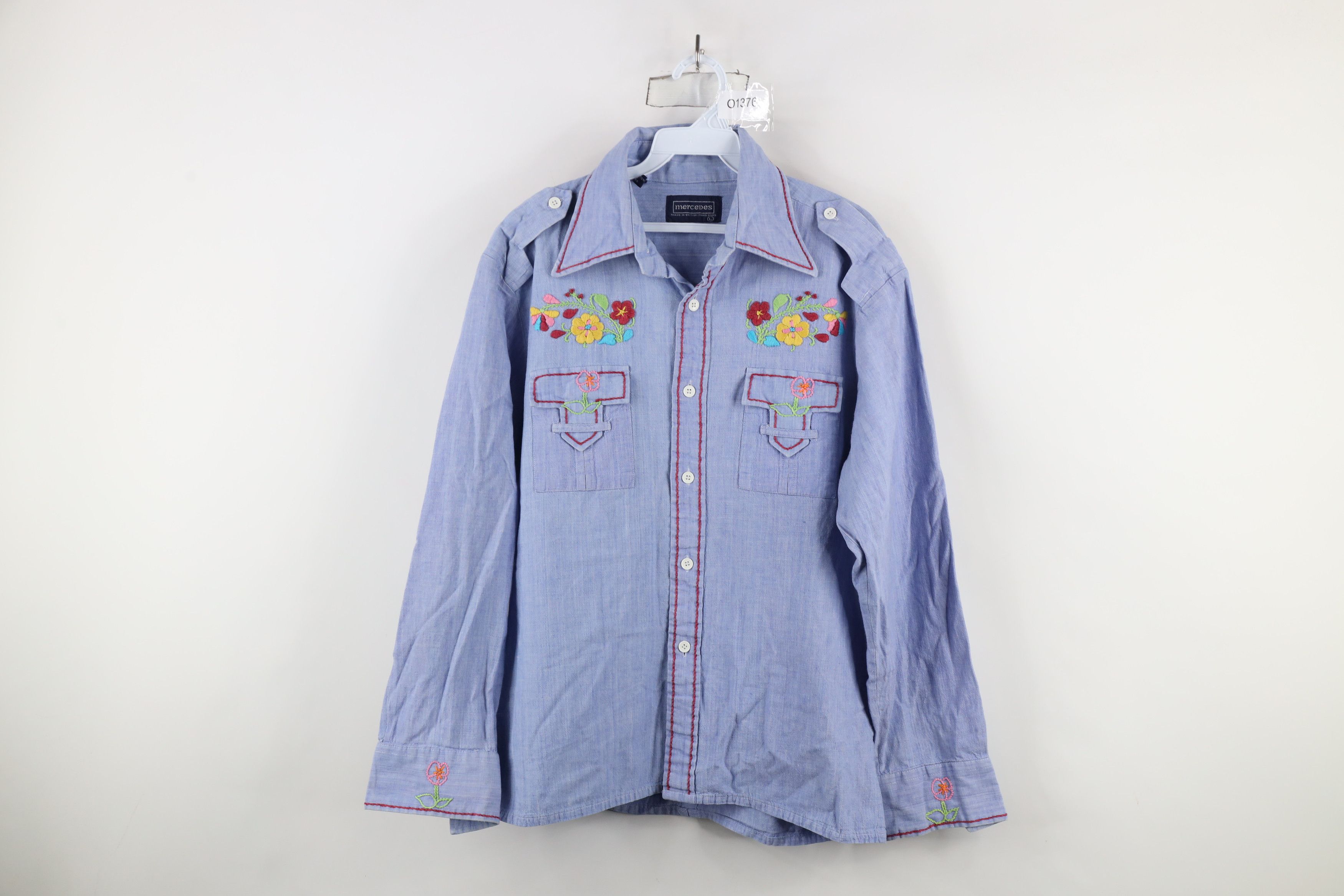 Vintage Vintage 70s Boho Chic Embroidered Military Button Shirt Size L / US 10 / IT 46 - 1 Thumbnail