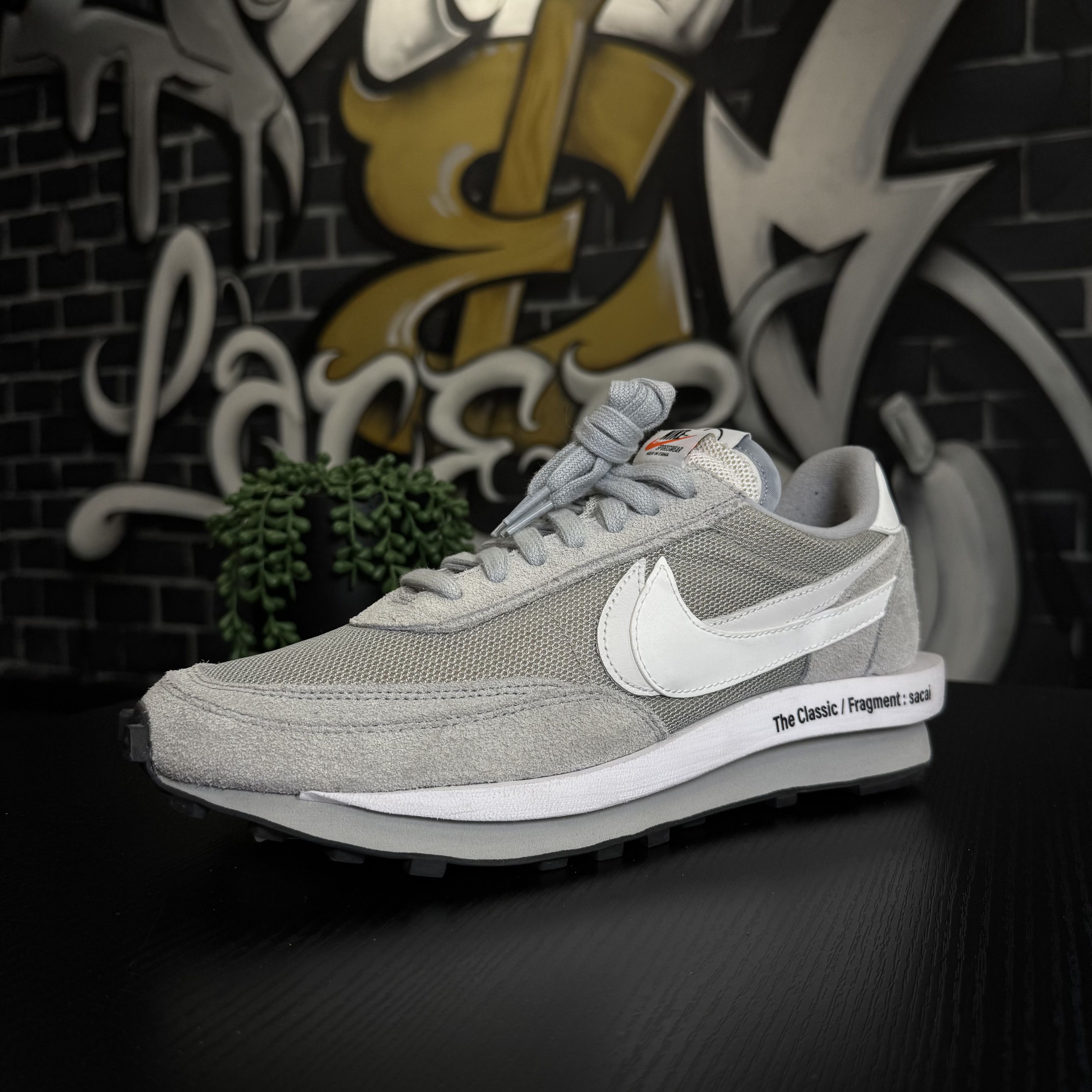 Nike NIKE LD WAFFLE SACAI FRAGMENT GREY Size US 11 / EU 44 - 1 Thumbnail