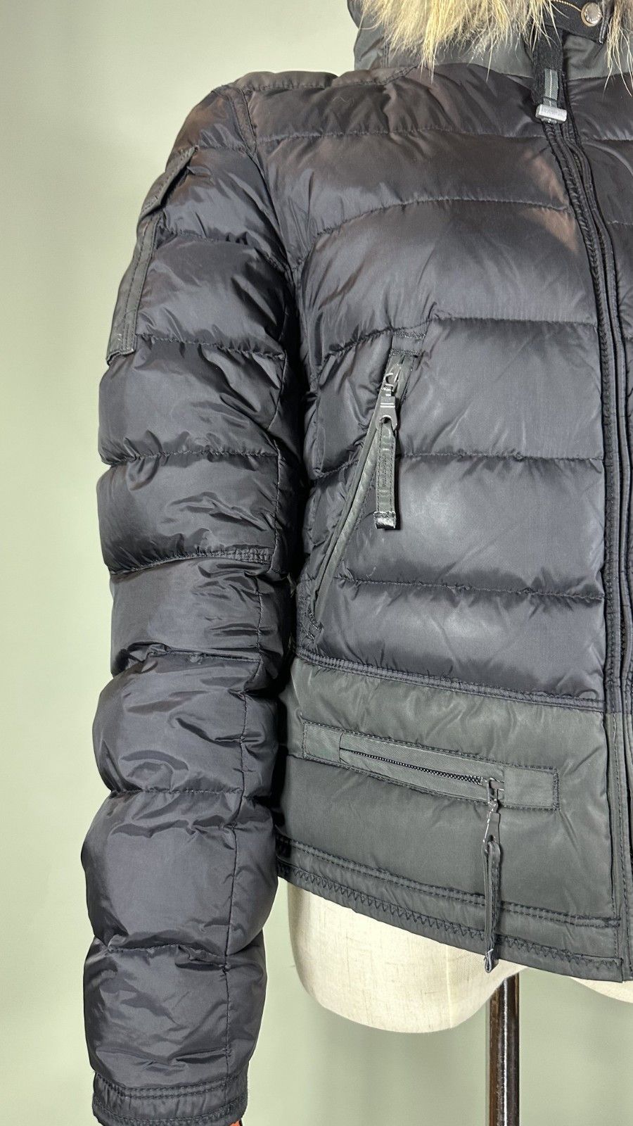 Parajumpers PARAJUMPERS Women’s Skimaster Down Jacket Puffer Dark Grey Size S / US 4 / IT 40 - 3 Thumbnail