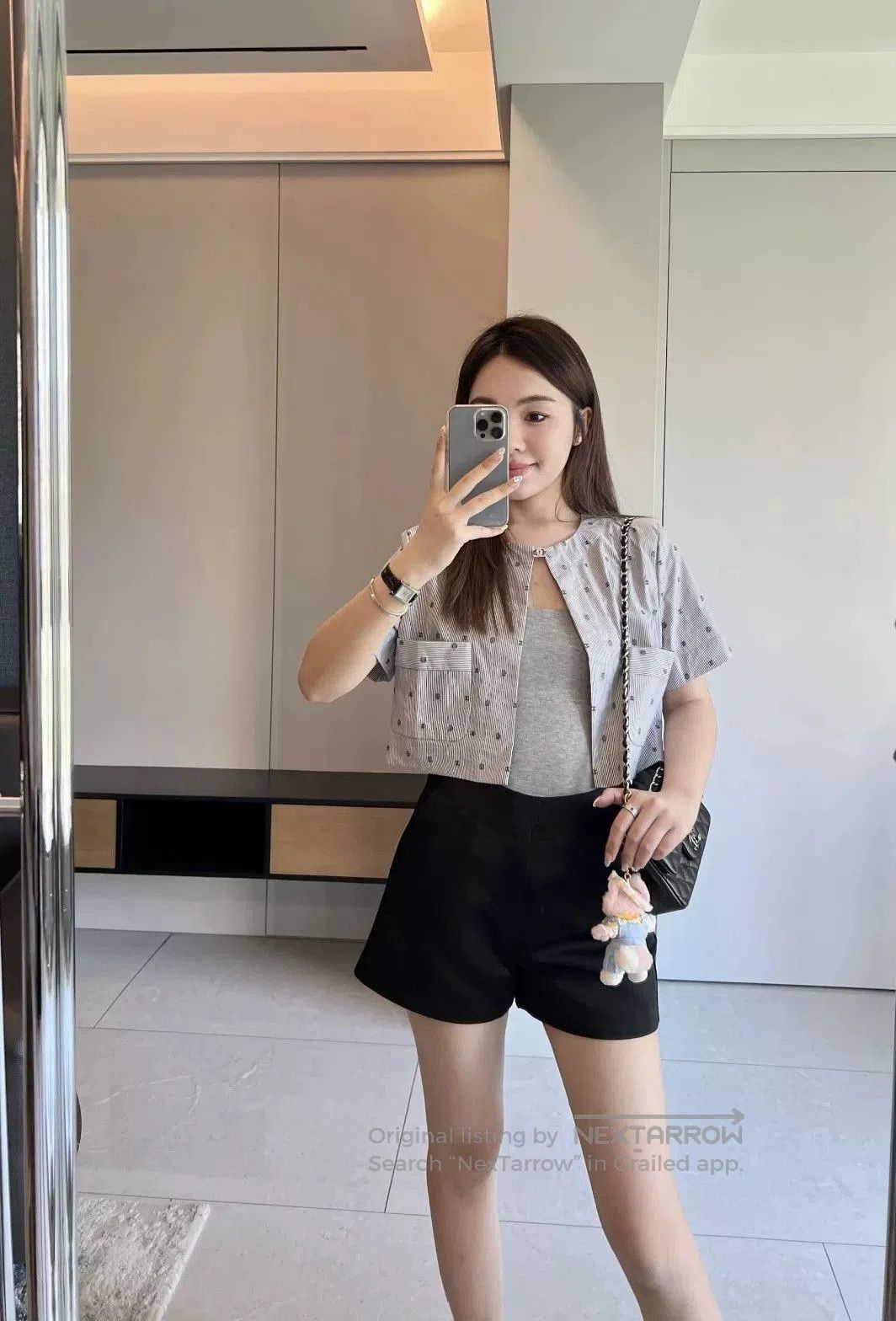 Chanel Chanel 24P Gray Logo Crystal Short Sleeve. Size XXS / US 00 / IT 34 - 7 Thumbnail