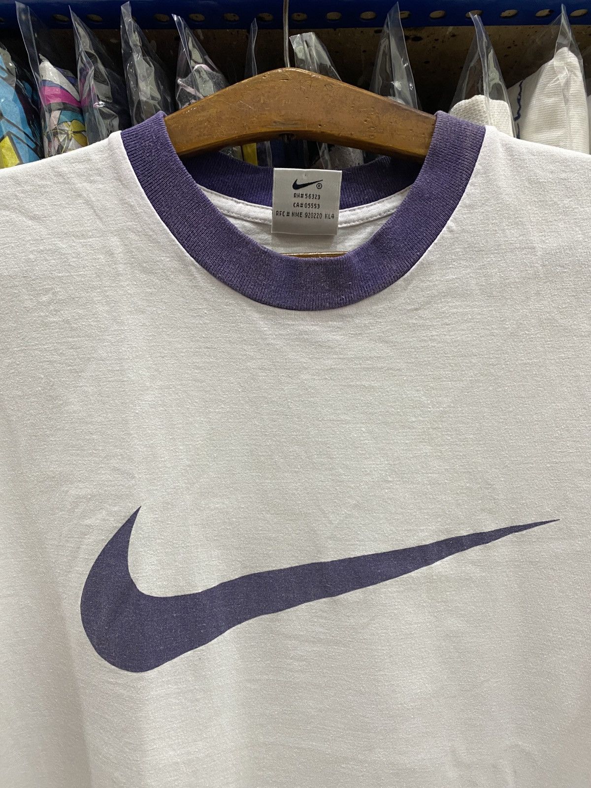 Vintage VINTAGE NIKE TSHIRT Size US S / EU 44-46 / 1 - 2 Thumbnail