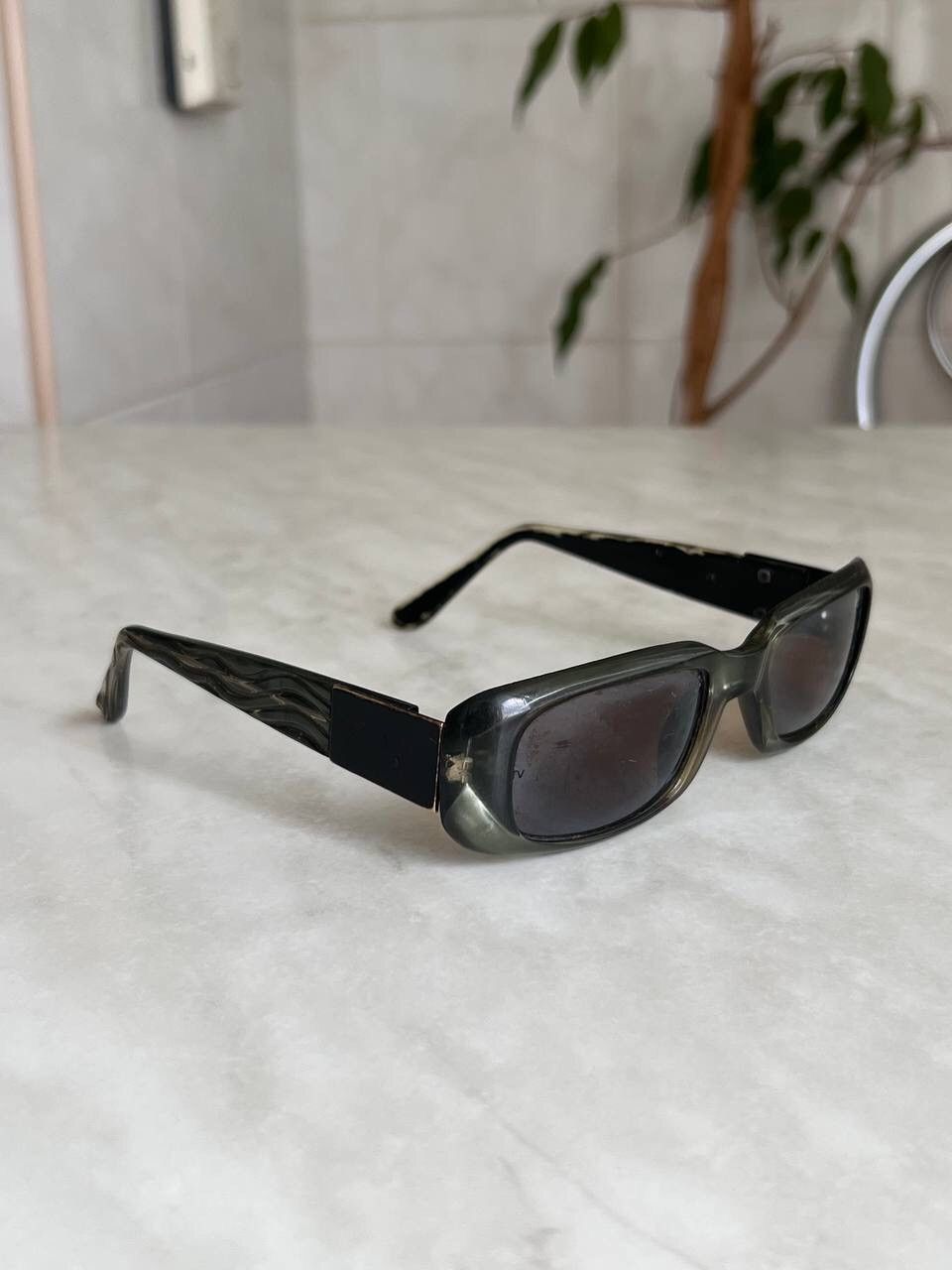Electric Visual × Japanese Brand MTV VINTAGE SUNGLASSES 1990s Music Channel Square Frame rare Size ONE SIZE - 3 Thumbnail