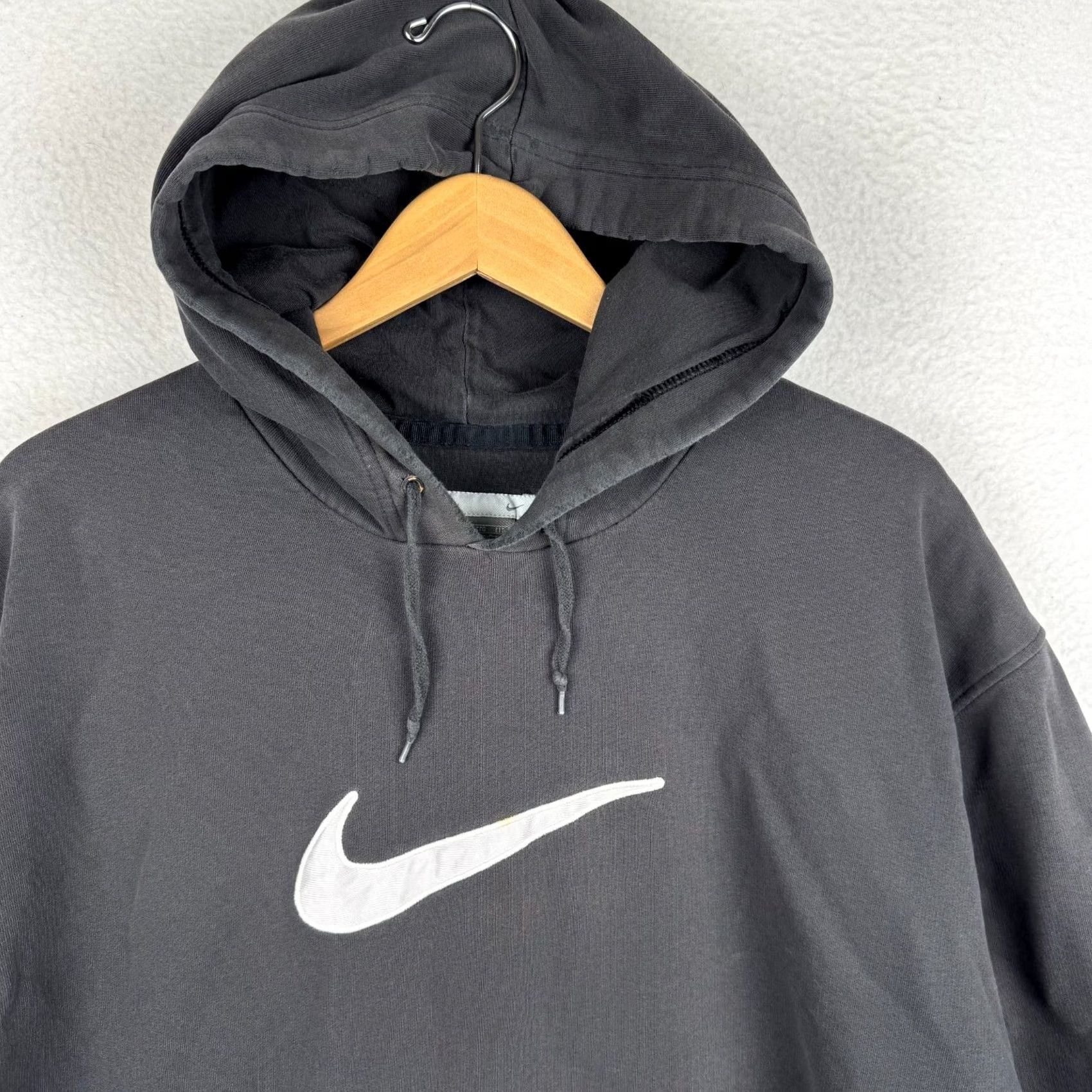 Nike VINTAGE Nike Mens 2XL Hoodies Hoodie Light Distress Gray Swoosh Logo Crew Neck Pullover Winter Fall Size US XXL / EU 58 / 5 - 4 Thumbnail
