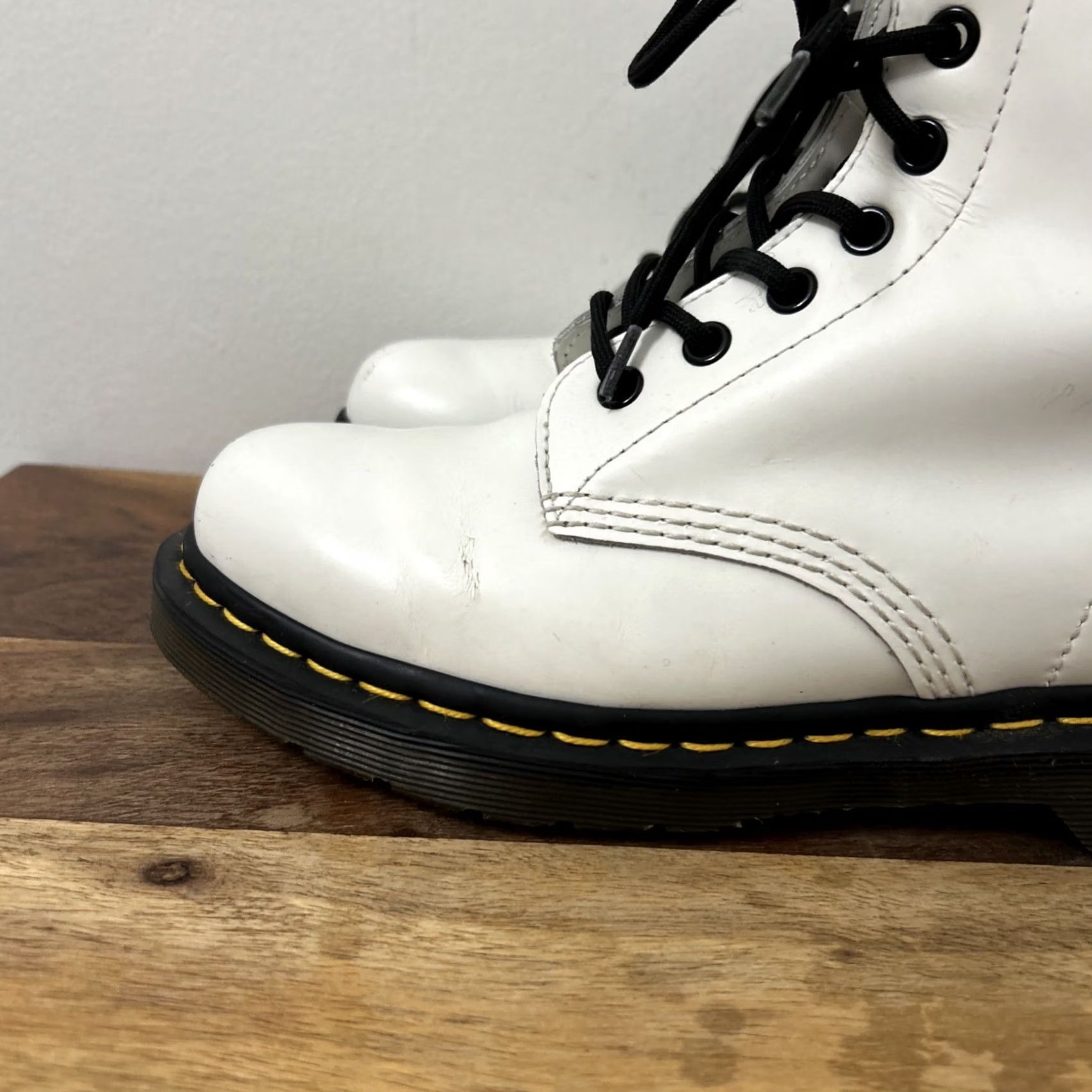 Dr. Martens Dr Martens 1460 Boots Womens Size 7 White Patent Leather 8 Hole Lace Up 11822 Size US 7 / IT 37 - 6 Thumbnail