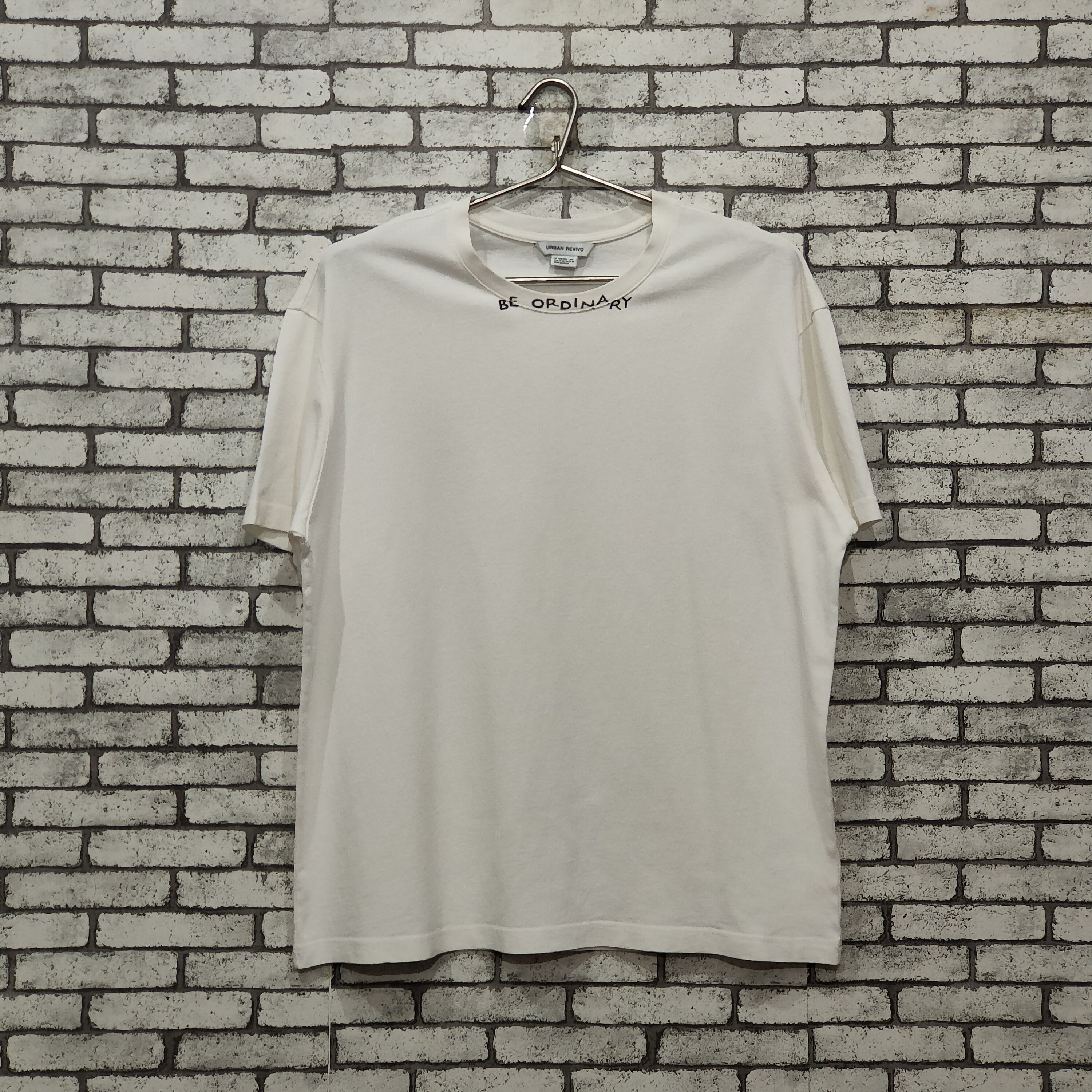 Other 🔥Urban Revivo t-shirt Size US M / EU 48-50 / 2 - 1 Thumbnail