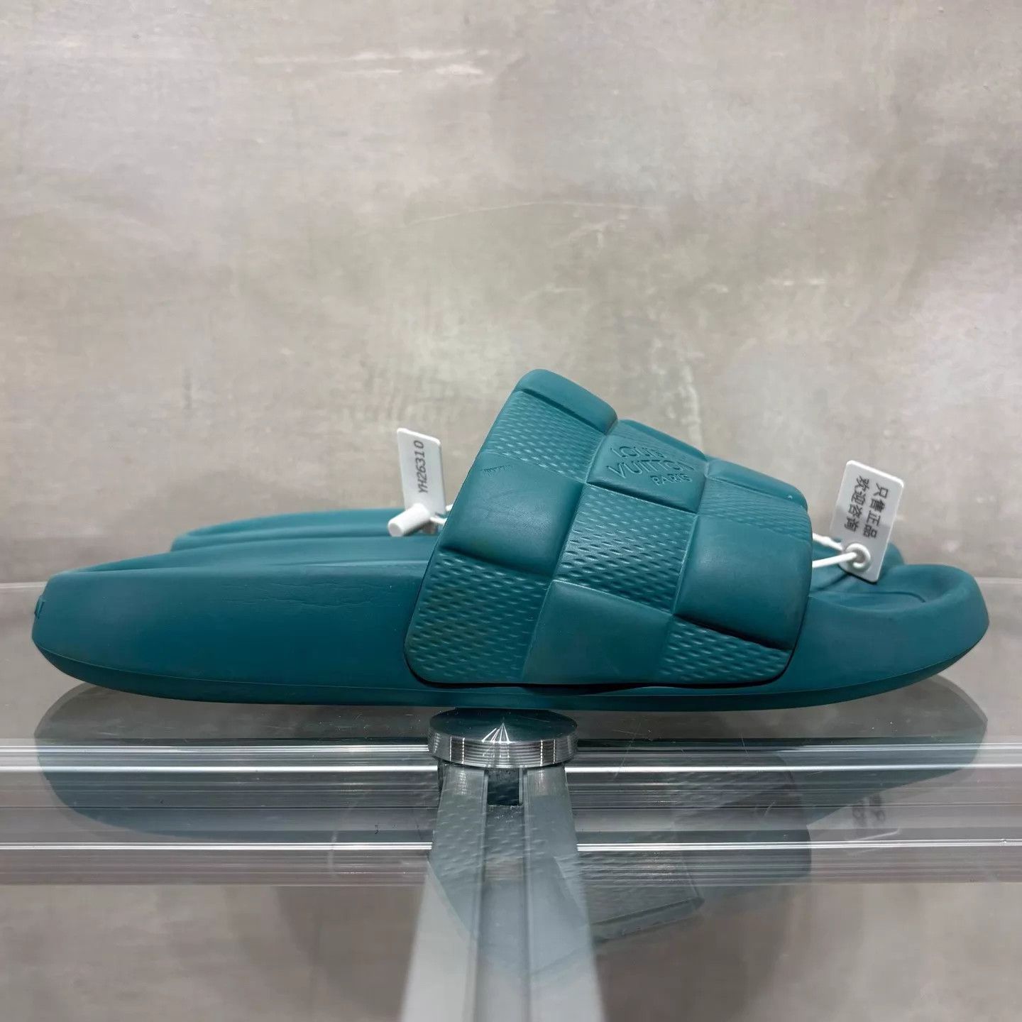 Louis Vuitton LV Waterfront Woven Slippers Tiffany Green UK6/40 Size US 7 / EU 40 - 4 Thumbnail