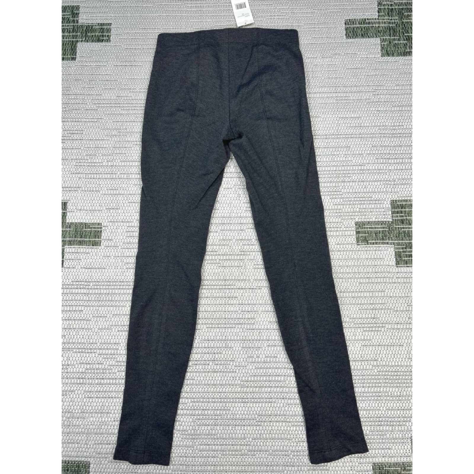 Vince Vince Slim Fit Pants Womens Small Black Stretch Mid Rise Skinny Leg Vince Pants Black Slim Fit Womens Small Modern City Preppy 90s? Size 28" / US 6 / IT 42 - 2 Thumbnail