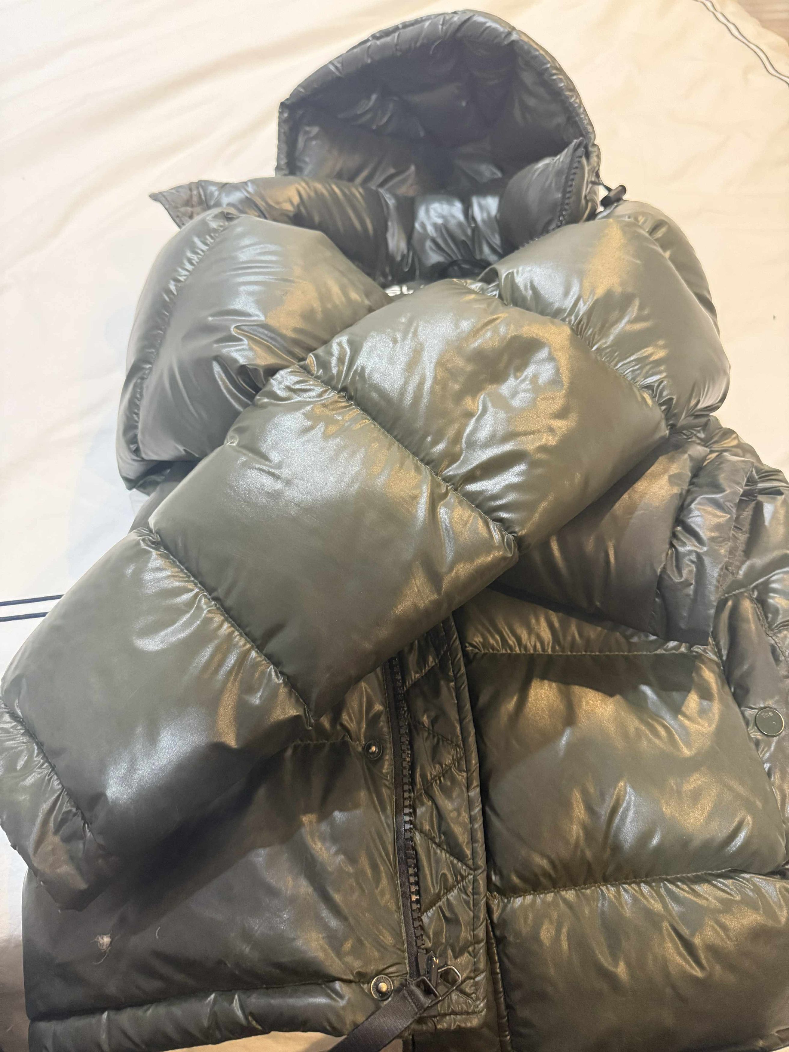 Aritzia Aritzia Shiny Forest Green Super Puff Jacket Size US S / EU 44-46 / 1 - 7 Thumbnail