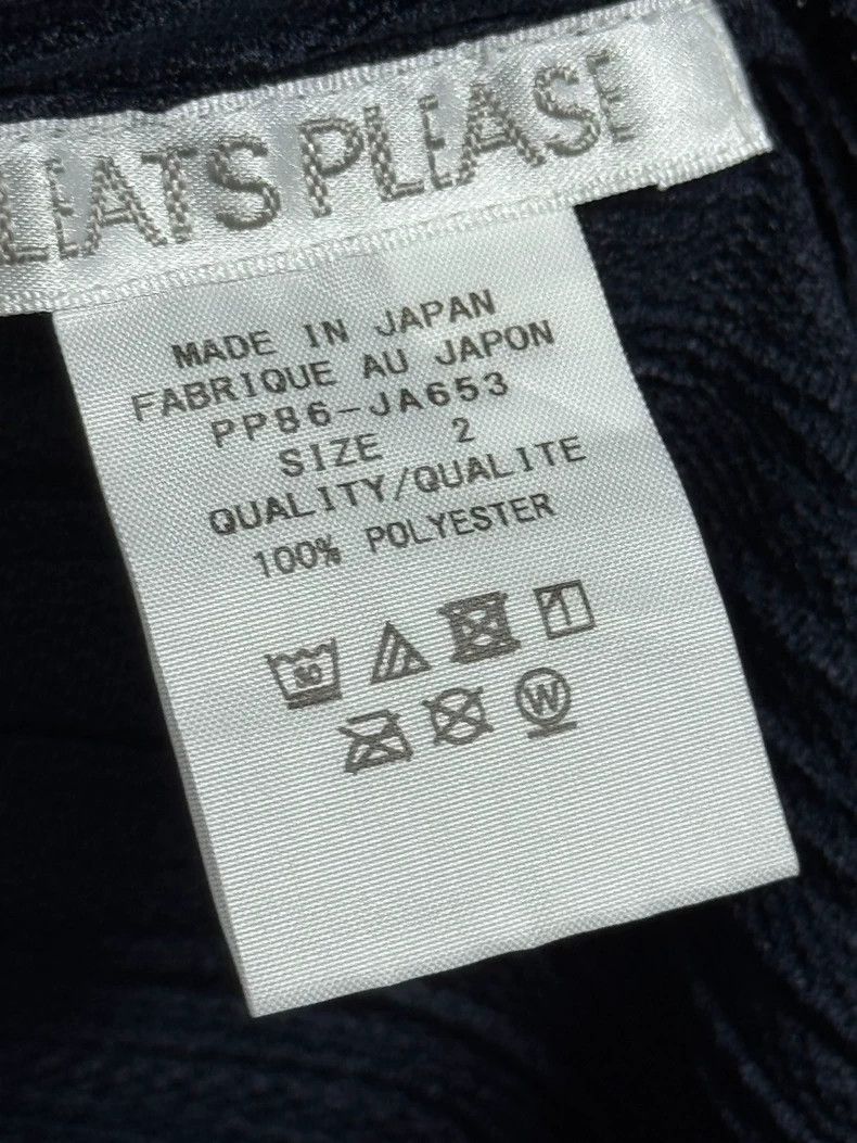 Issey Miyake Issey Miyake size:2 A dark blue pleated cardigan Size S / US 4 / IT 40 - 4 Thumbnail