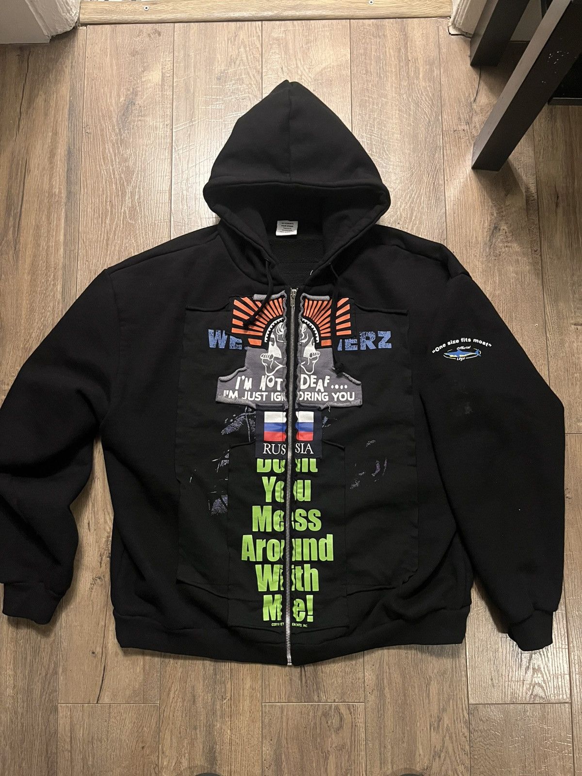 Vetements Vetements Russian Patchwork Zip-Up Size US S / EU 44-46 / 1 - 1 Thumbnail
