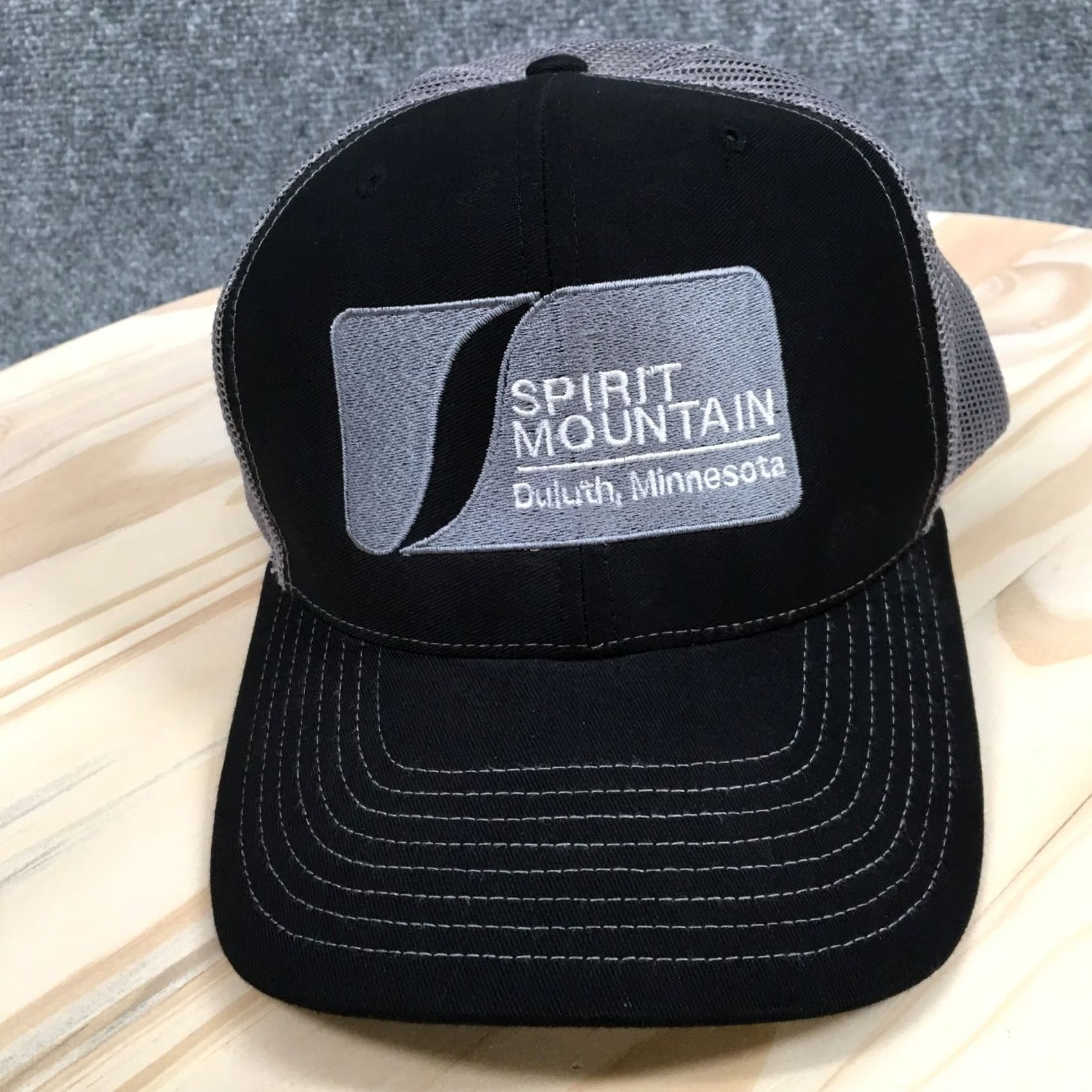Vintage Spirit Mountain Richardson Trucker Hat Unisex Black OS Adjustable Embroidered Size ONE SIZE - 2 Thumbnail