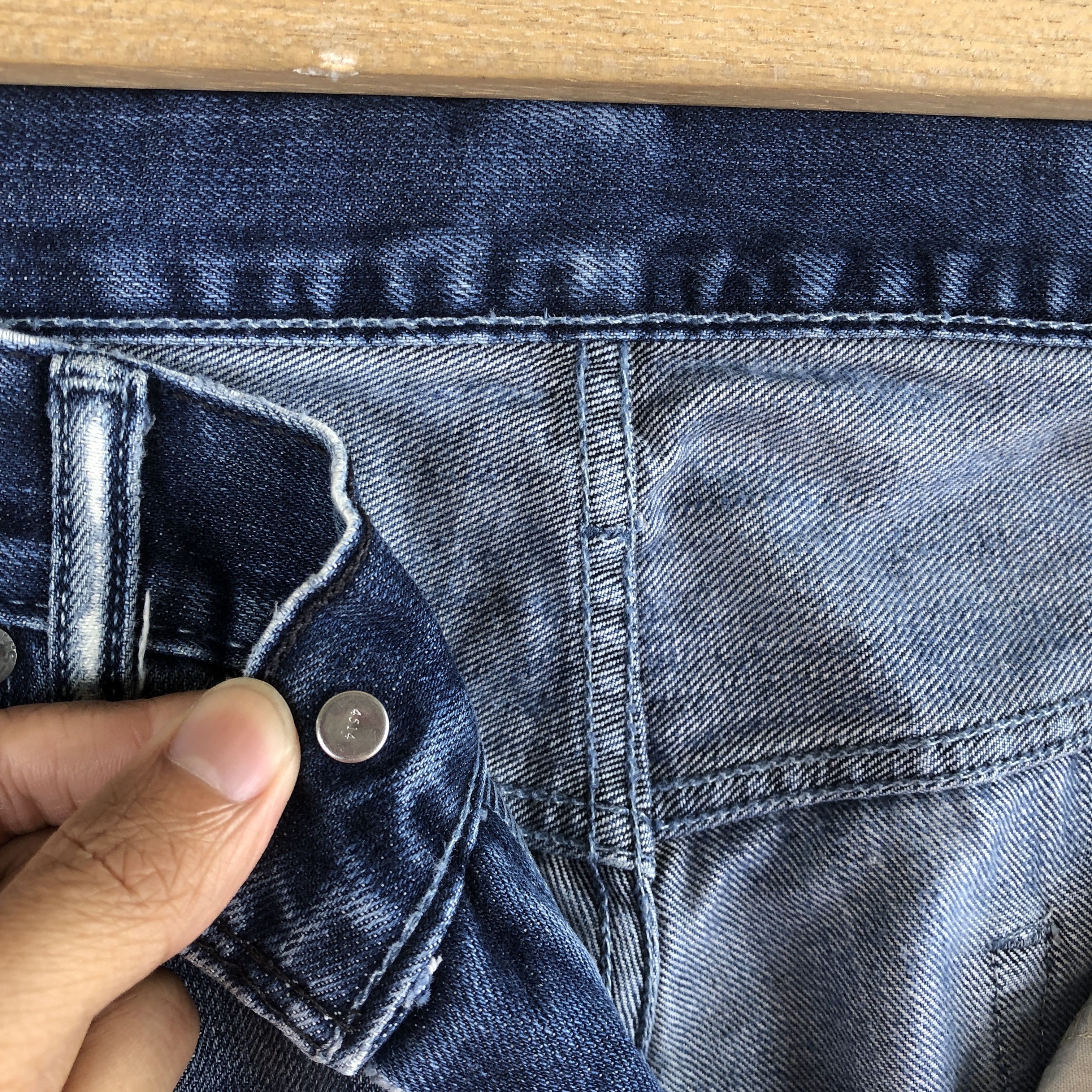 Levi's Vintage Y2K Levis Ripped Baggy Jeans Levi's 569 Faded Denim Size US 32 / EU 48 - 7 Thumbnail