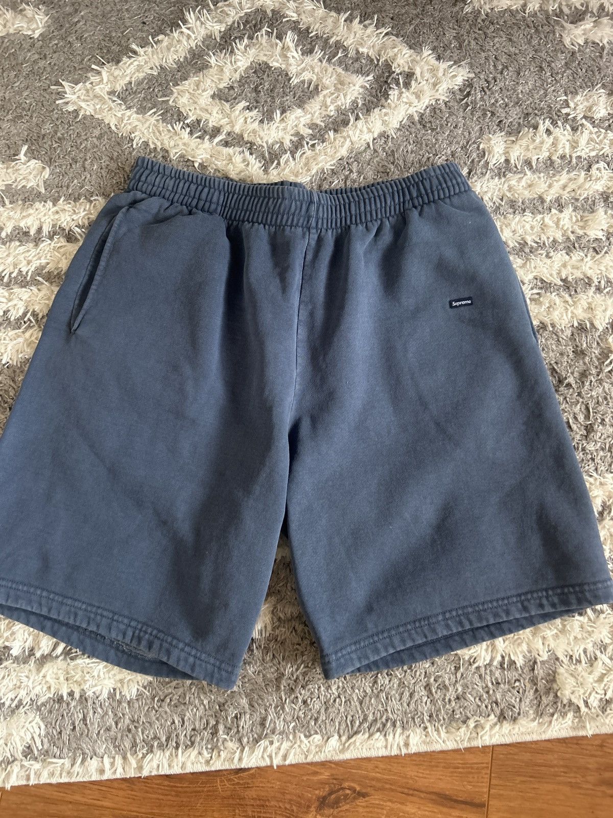 Supreme Supreme Box Logo Shorts Size US 34 / EU 50 - 1 Thumbnail