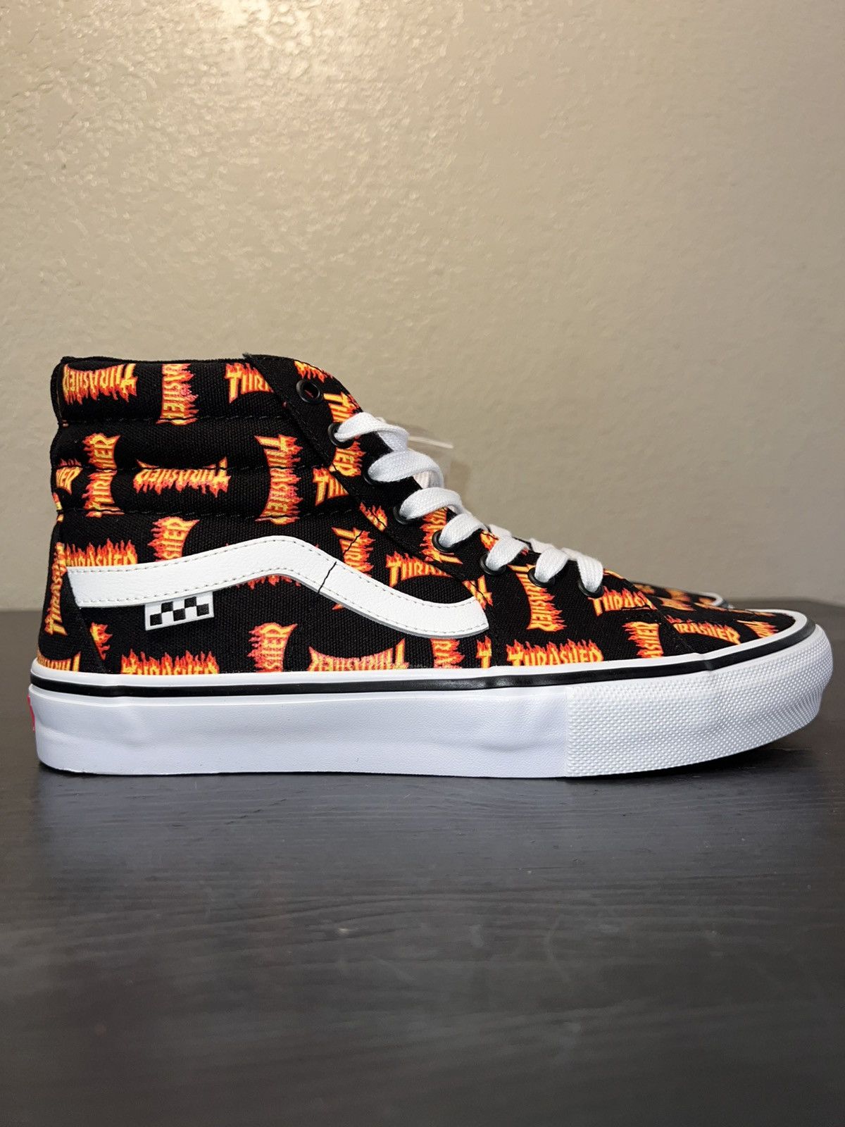 Vans Vans x Thrasher Skate Sk8-Hi Size 9 Size US 9 / EU 42 - 1 Thumbnail