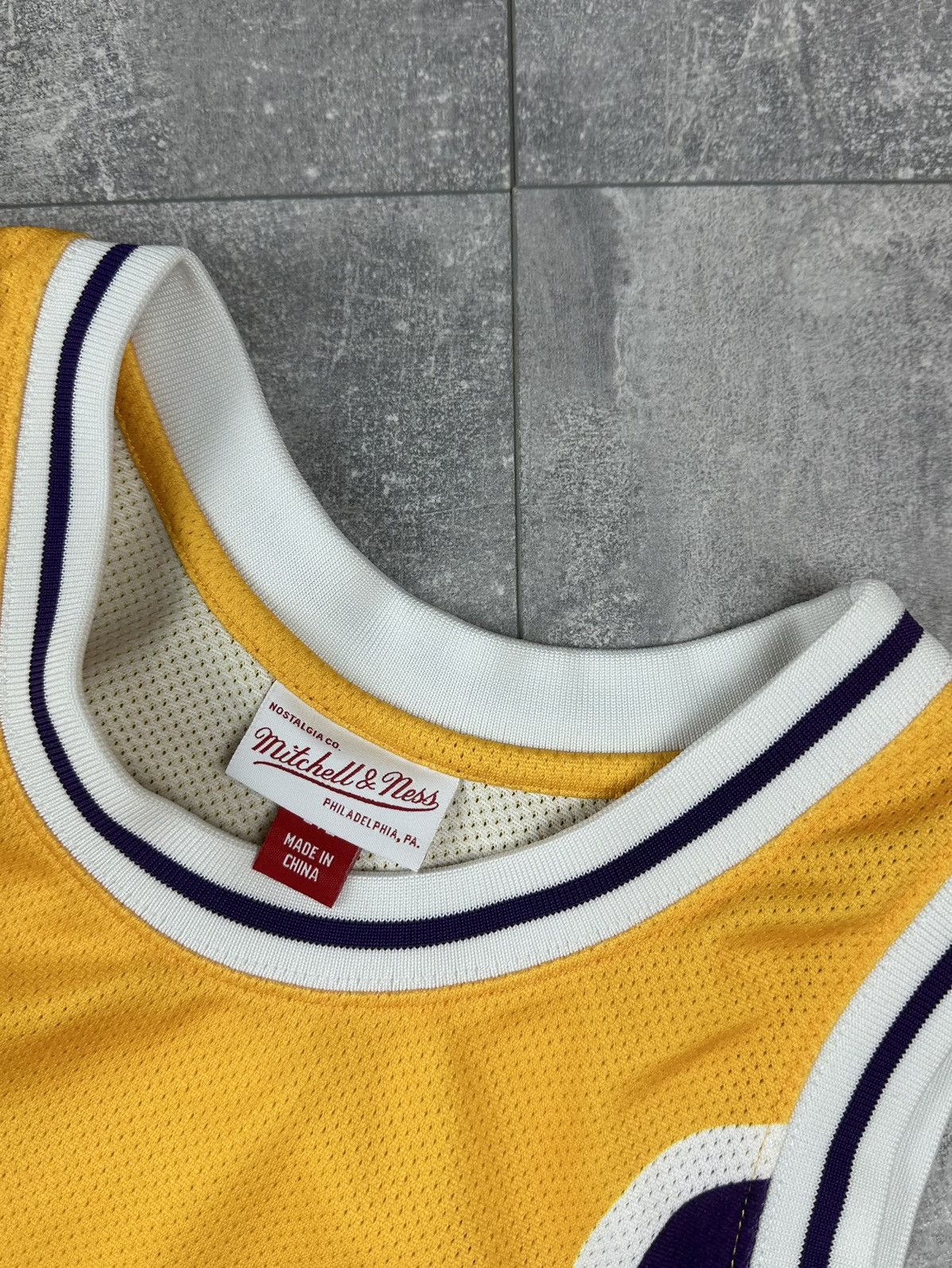 Mitchell & Ness Mitchell & Ness Los Angeles Lakers Basketball Tank-Top Size US M / EU 48-50 / 2 - 10 Thumbnail