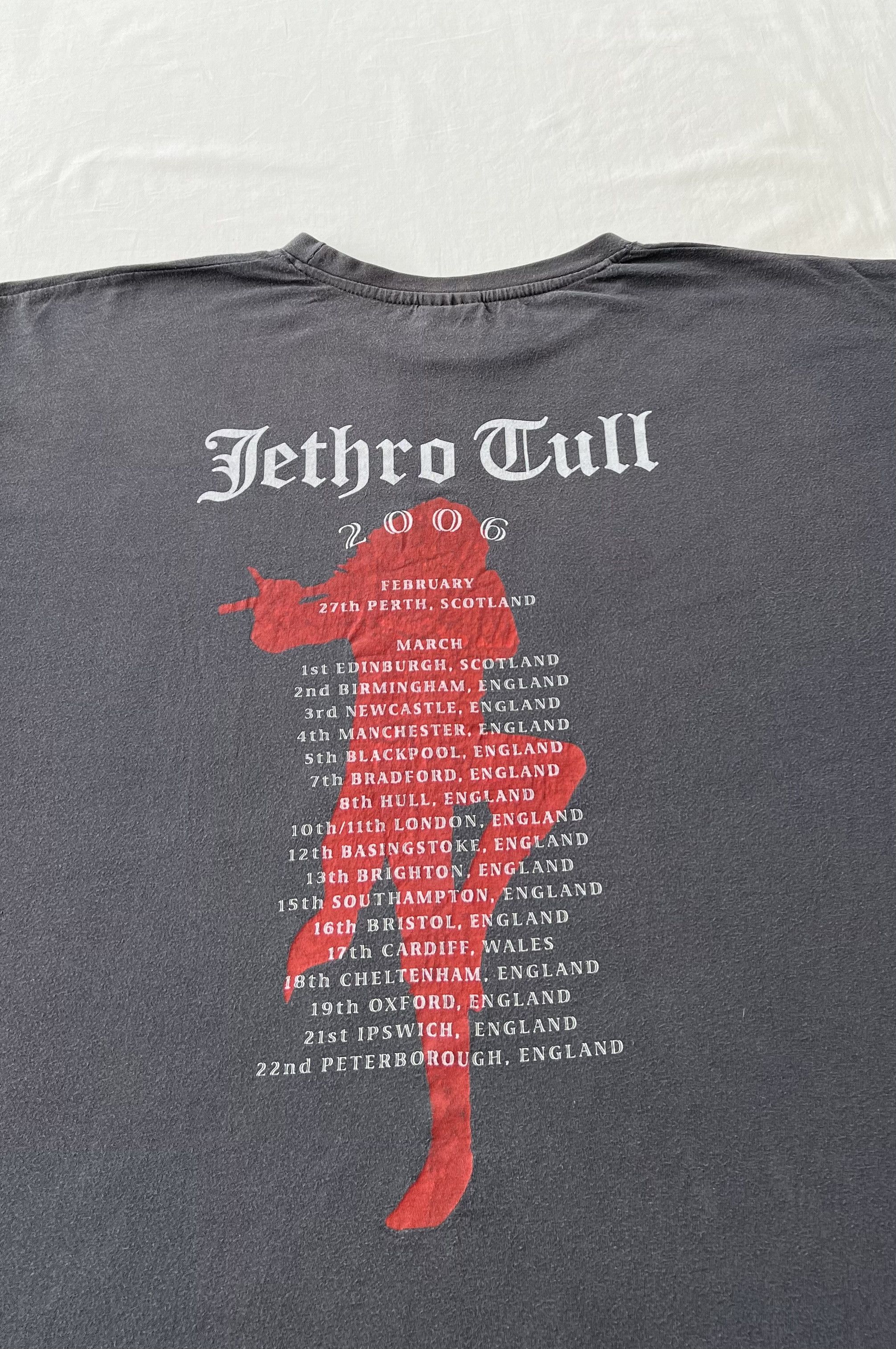 Band Tees Vintage 2006 Jethro Tull Aqualung Rock Band T-shirt Size US XL / EU 56 / 4 - 13 Thumbnail
