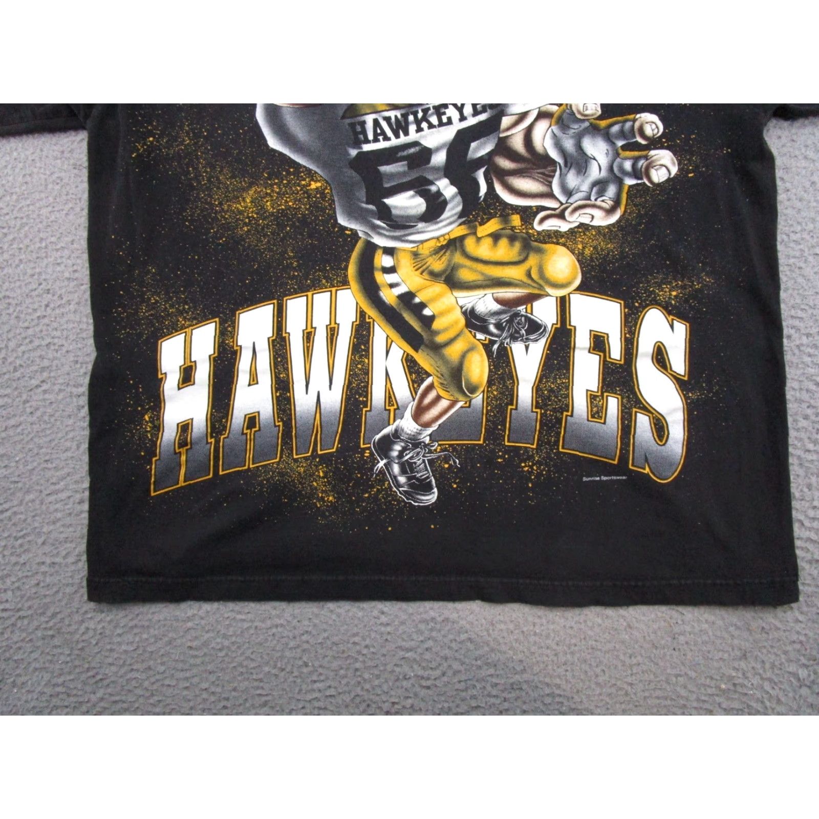 Gloverall VINTAGE Tour Champ Hawkeyes AOP All Over Print Shirt 2XL Mens Black Short Sleeve Crew Neck 90s Iowa University Size US XXL / EU 58 / 5 - 2 Thumbnail