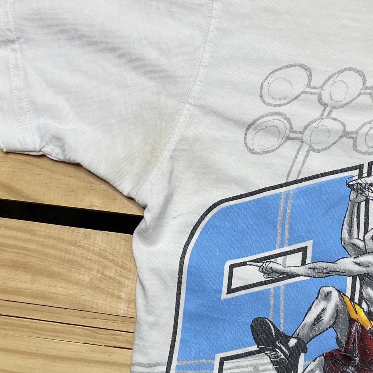 Other Vintage AND1 White Basketball Tee Size Medium Size US M / EU 48-50 / 2 - 4 Thumbnail