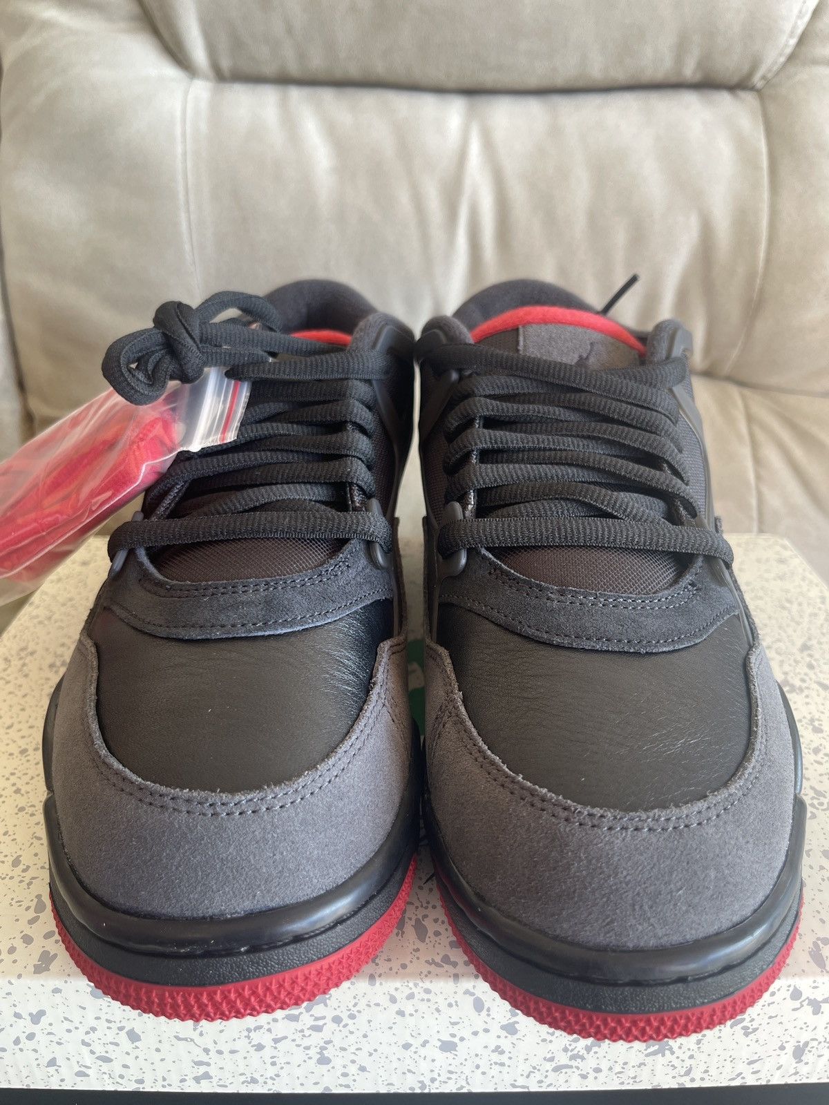 Nike Air Jordan 4 RM black/Red Size US 10.5 / EU 43-44 - 2 Thumbnail