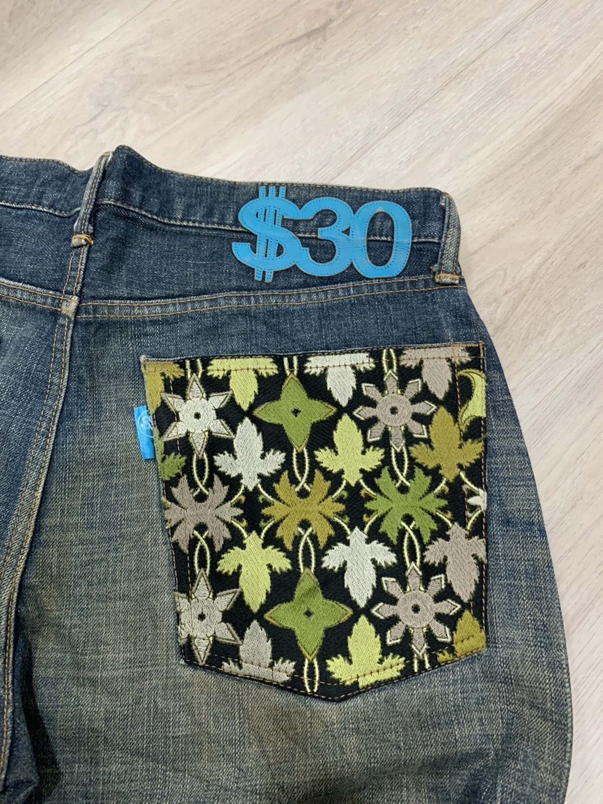 Vintage Swagger embroidery design selvedge denim style Size US 35 - 8 Thumbnail