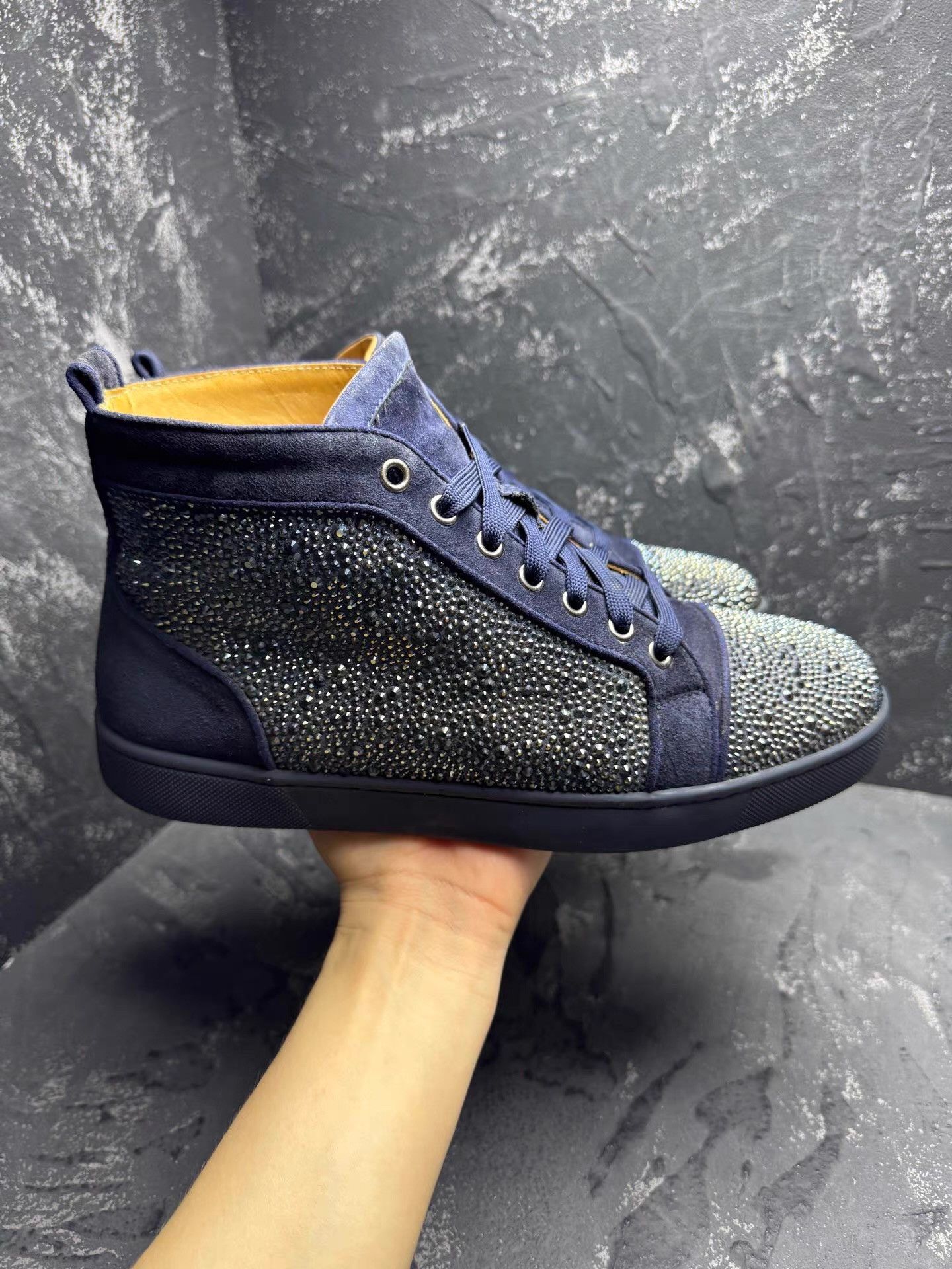 Christian Louboutin Christian Louboutin Blue Fully Crystallized Sneakers Q10 Size US 8.5 / EU 41-42 - 6 Thumbnail