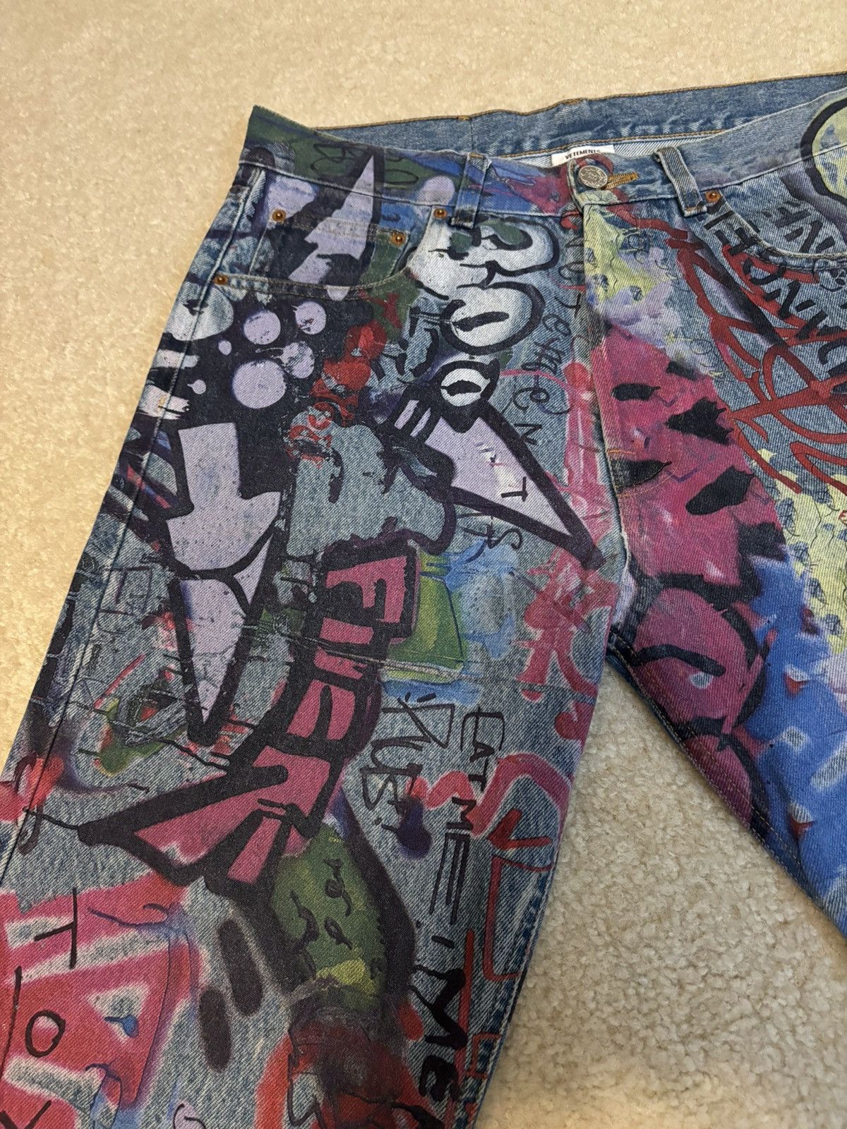 Vetements Vetements AW21 Graffiti Straight Jeans Size US 32 / EU 48 - 2 Thumbnail