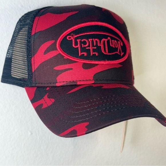 Designer × Von Dutch NWT VON DUTCH RED RAMBO CAMO UPSIDE DOEN PATCH TRUCKER HAT Size ONE SIZE - 3 Thumbnail