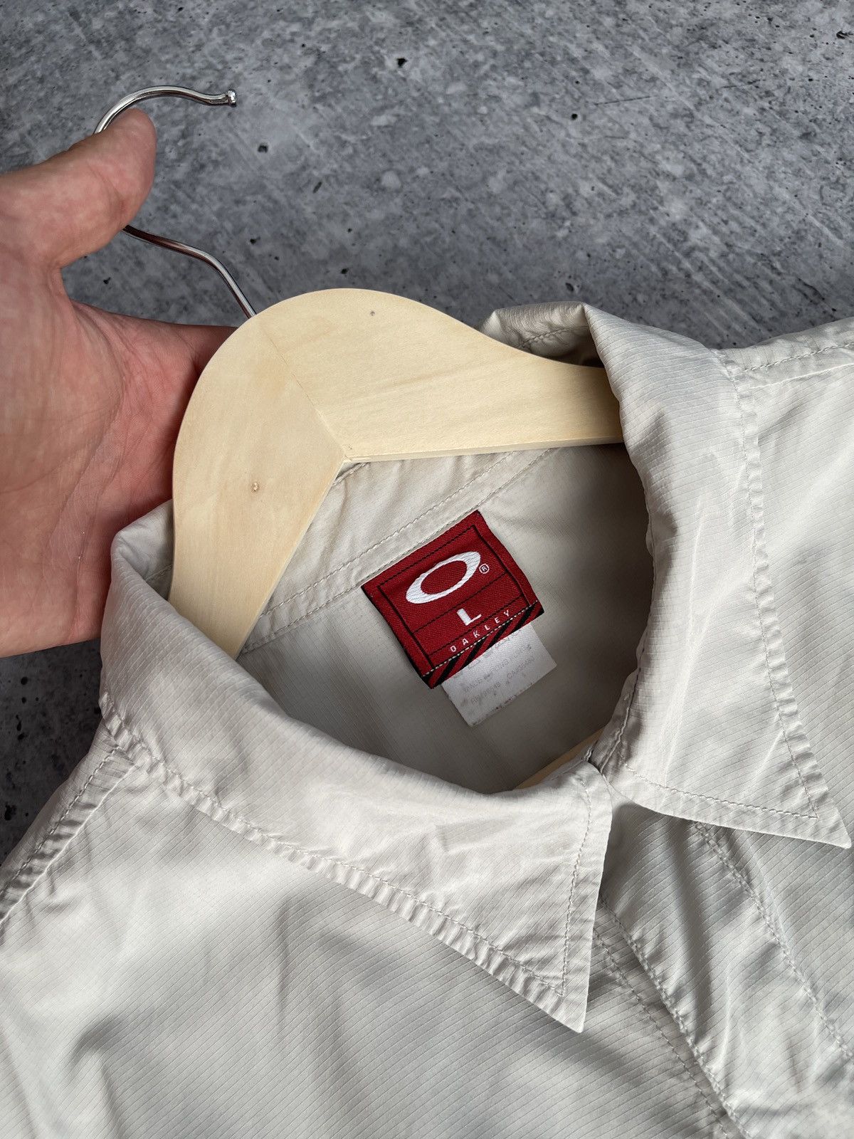 Oakley × Vintage Oakley Vintage Very Light Weight Summer Shirt With Logo Size US L / EU 52-54 / 3 - 10 Thumbnail