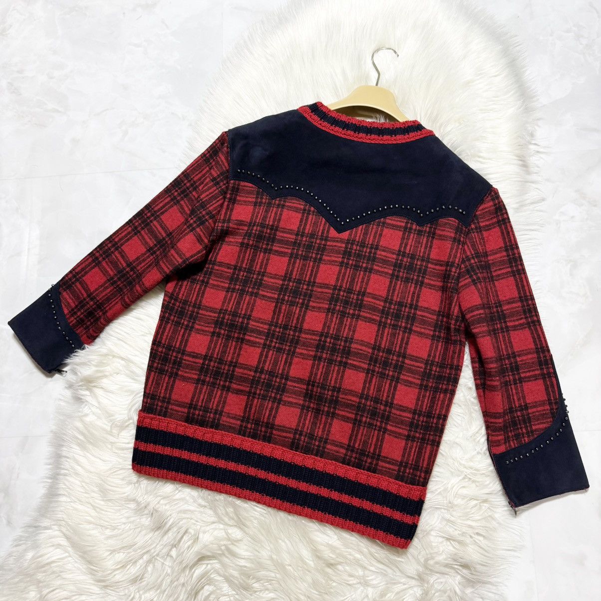 Gucci Gucci decorative piping, suede leather switching Sweater Size US S / EU 44-46 / 1 - 6 Thumbnail