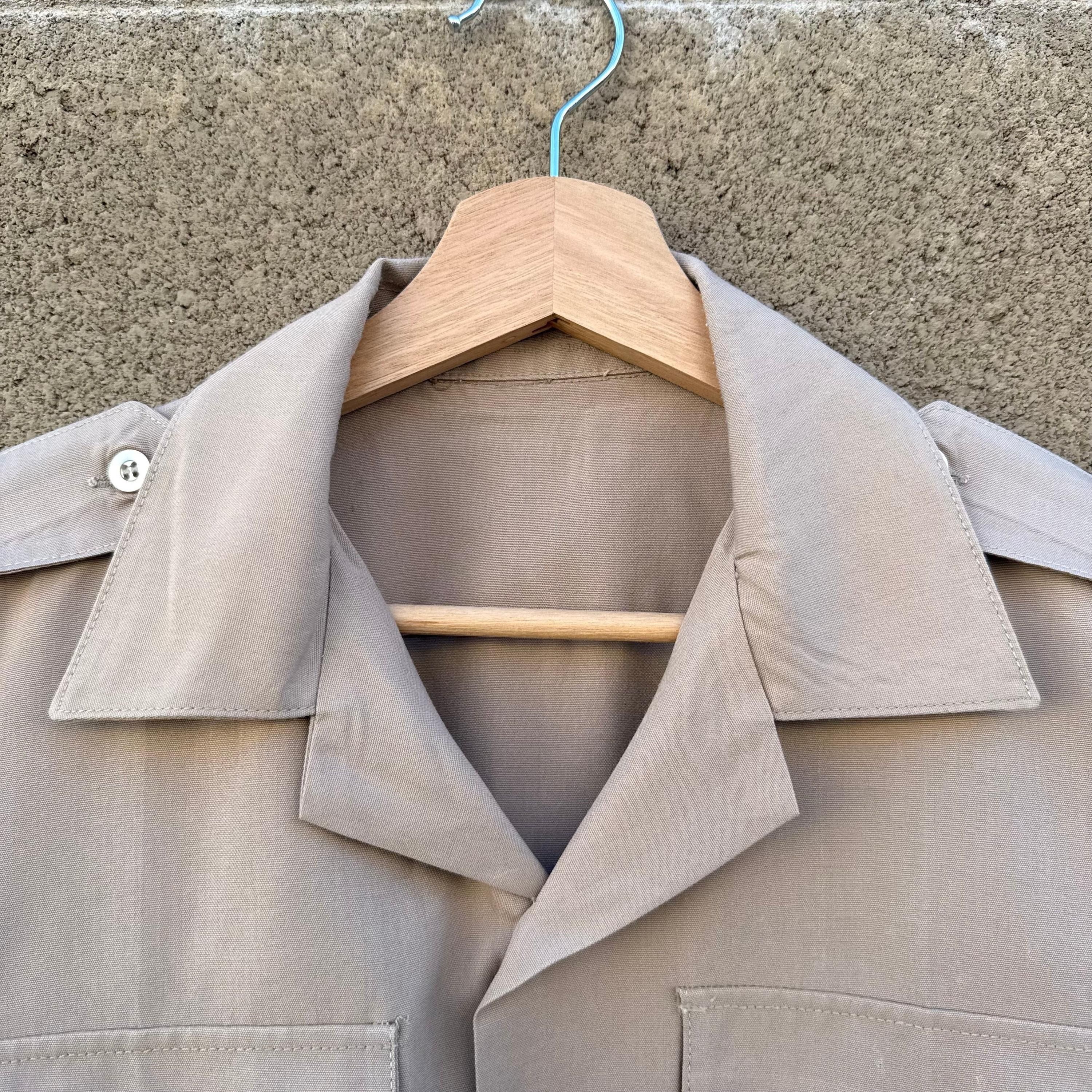 Vintage 60’s US Military Short Sleeve Button Down Shirt Size US M / EU 48-50 / 2 - 5 Thumbnail