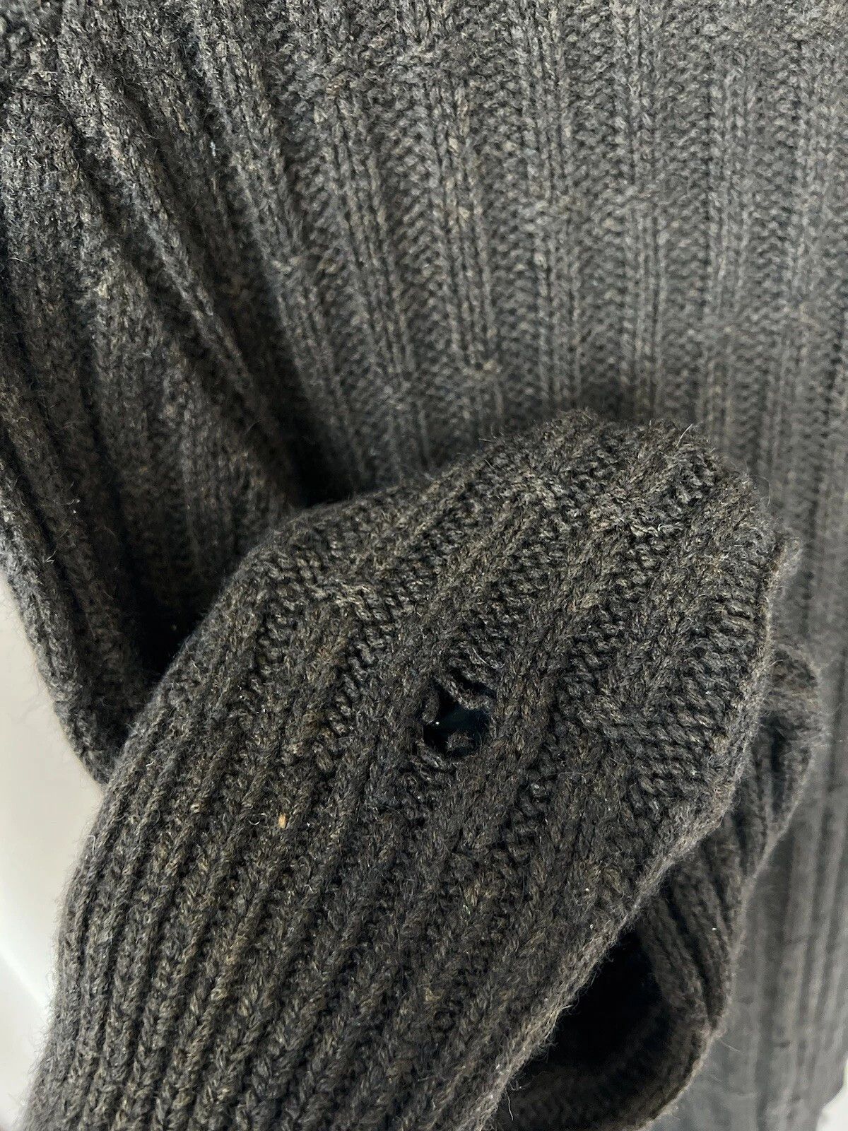 C.P. Company C.P. Company Wool Knit Sweater Mens Size 52 or M/L Vintage Size US L / EU 52-54 / 3 - 13 Thumbnail