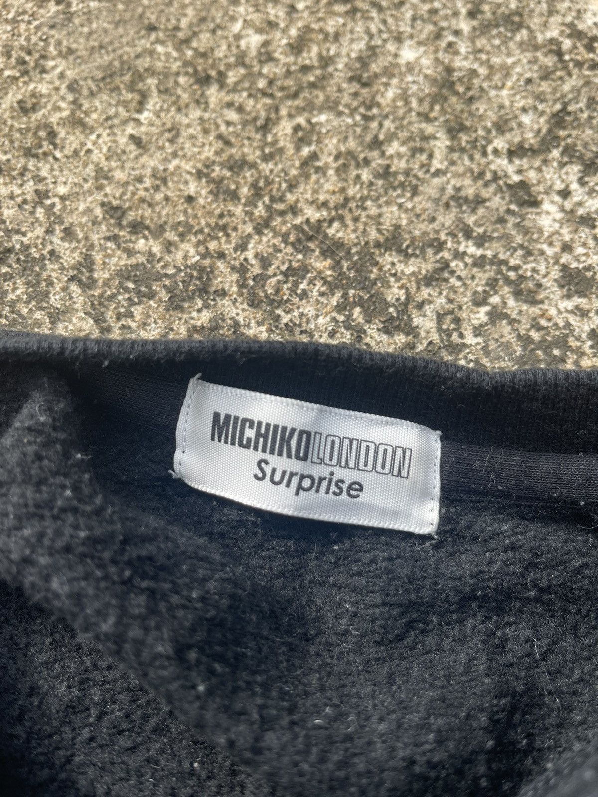 Michiko Koshino London Michiko London Surprise Black Cropped Sweatshirt Size M / US 6-8 / IT 42-44 - 14 Thumbnail
