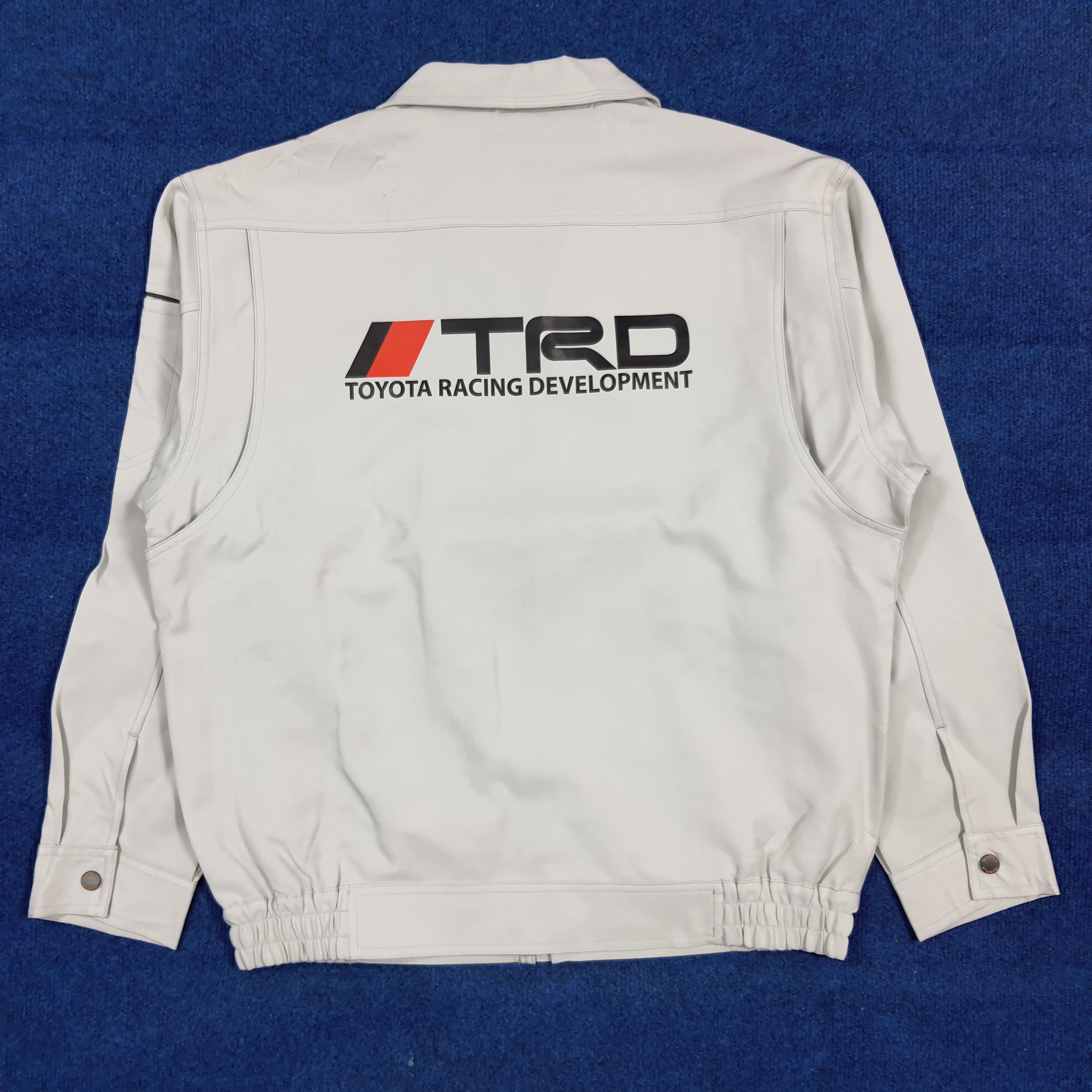 Japanese Brand Vintage TRD Toyota Motor Sports Custom Logo Jacket C304N13 Size US L / EU 52-54 / 3 - 1 Thumbnail