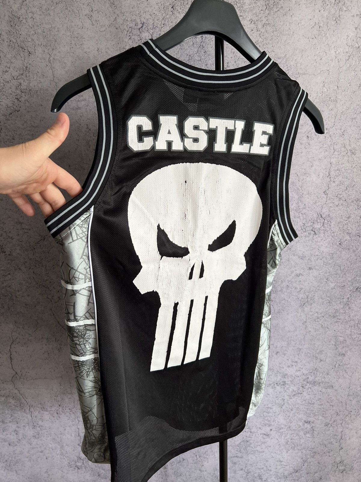 Marvel Comics Crazy Y2K 2012 Marvel Comics Skulls Sleeveless Tee Tank Top Size US M / EU 48-50 / 2 - 5 Thumbnail