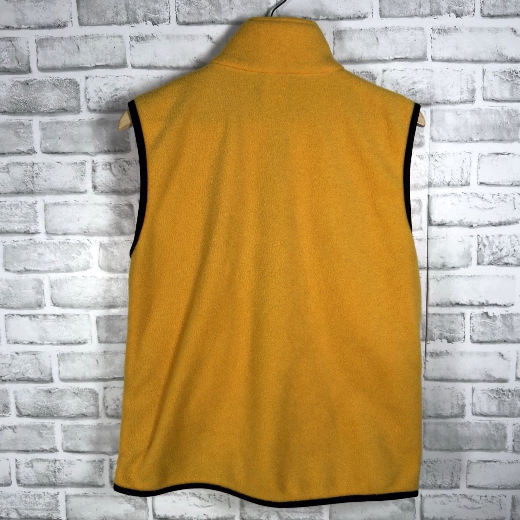 Helly Hansen Helly Hansen Jacket Mens Size S Yellow Full Zip Fleece Polyester Vest Full Zip Jacket Mens S Yellow Helly Hansen Size US S / EU 44-46 / 1 - 5 Thumbnail