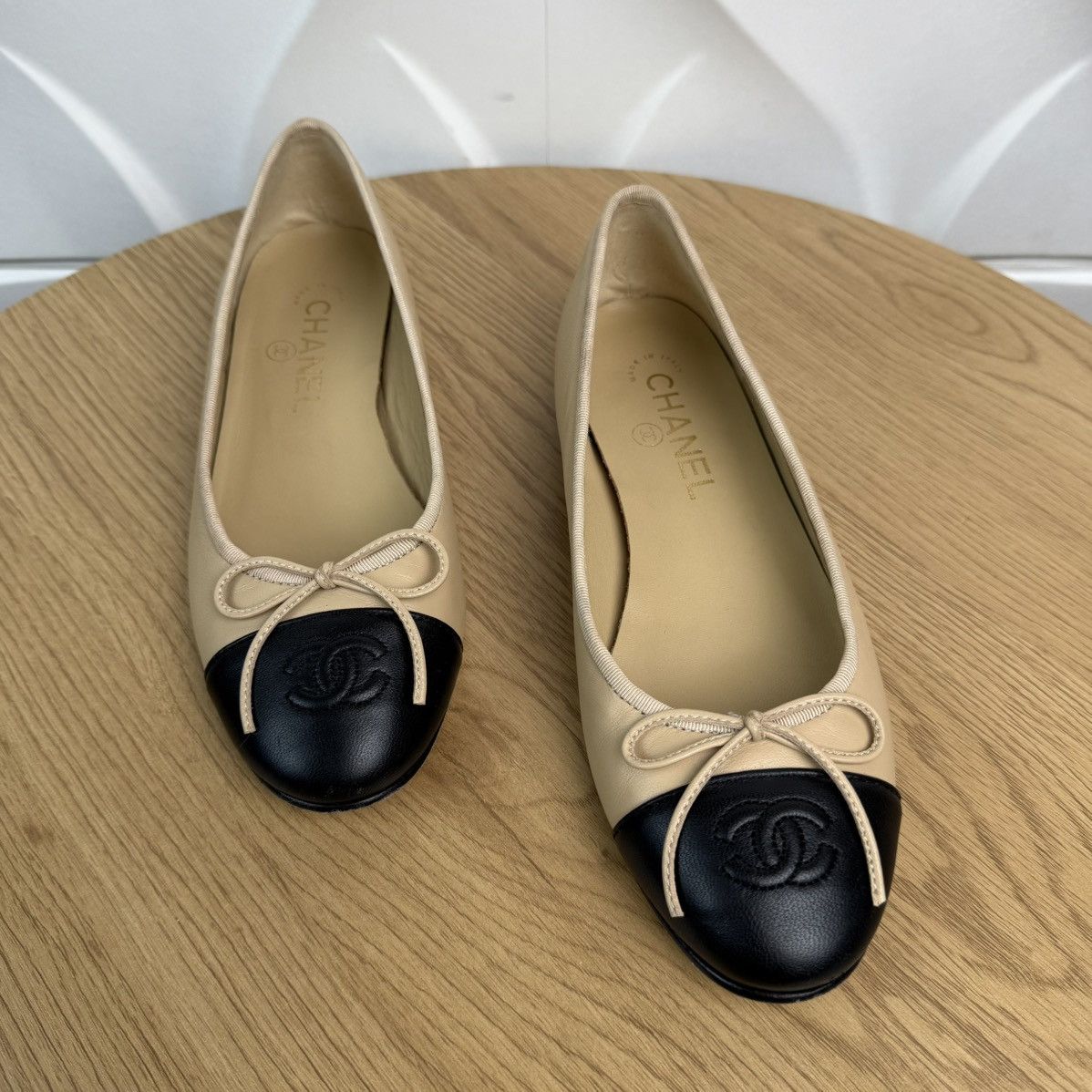 CHANEL CC LOGO LEATHER BALLET BALLERINA FLATS SHOES
