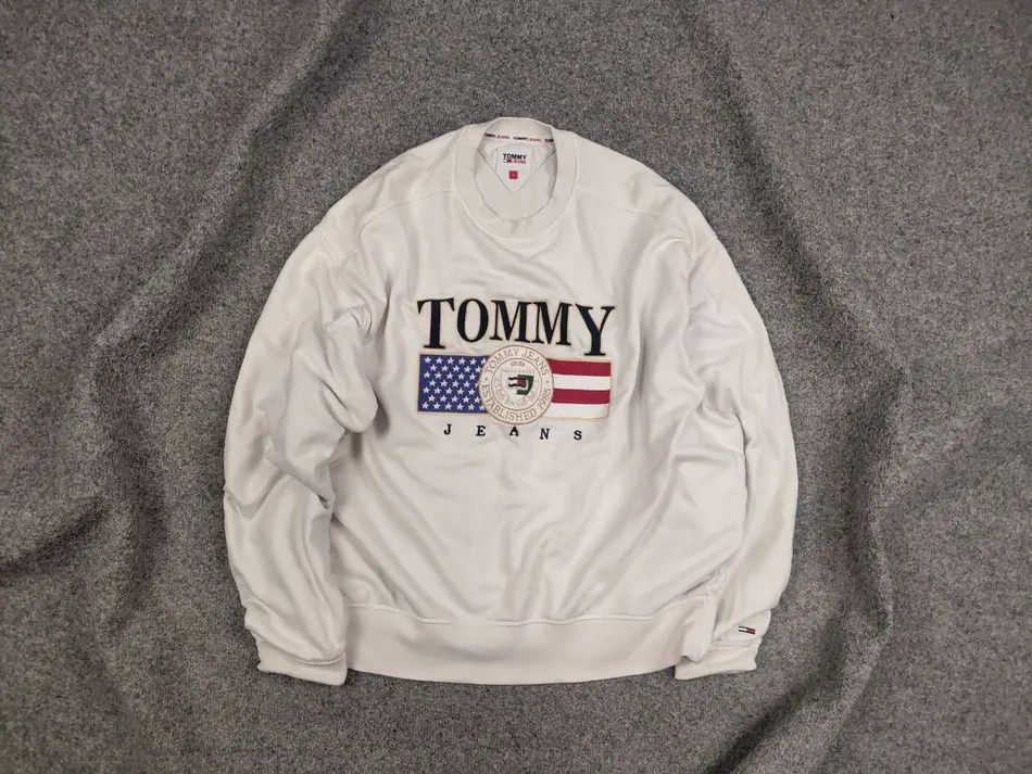 Tommy Hilfiger Tommy Jeans Crew Chek Embroidered Sweatshirt Vintage Style Size US M / EU 48-50 / 2 - 1 Thumbnail