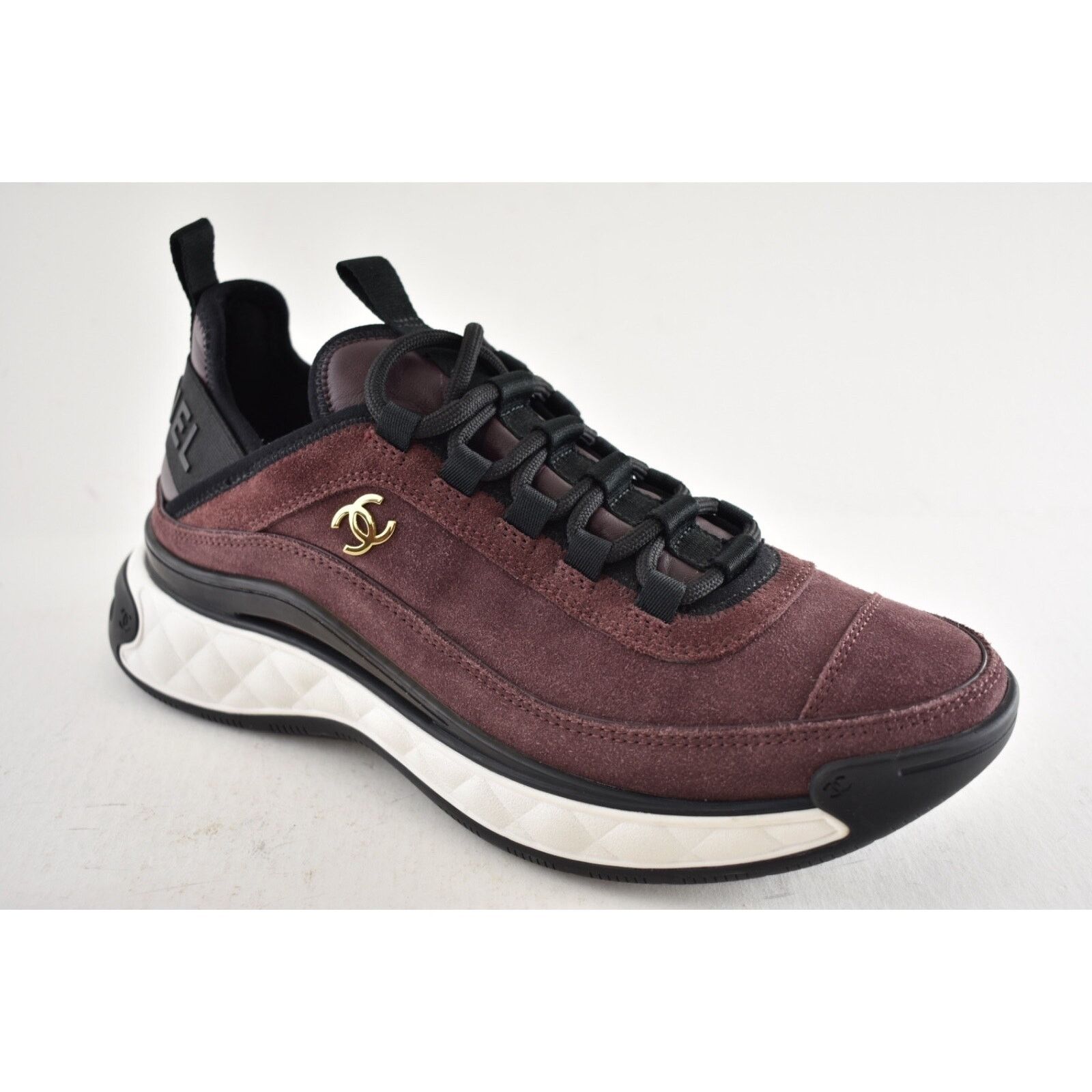 Chanel Chanel 23K Burgundy CC Logo Lace Low Top Sneaker 38.5 Size US 8.5 / IT 38.5 - 3 Thumbnail