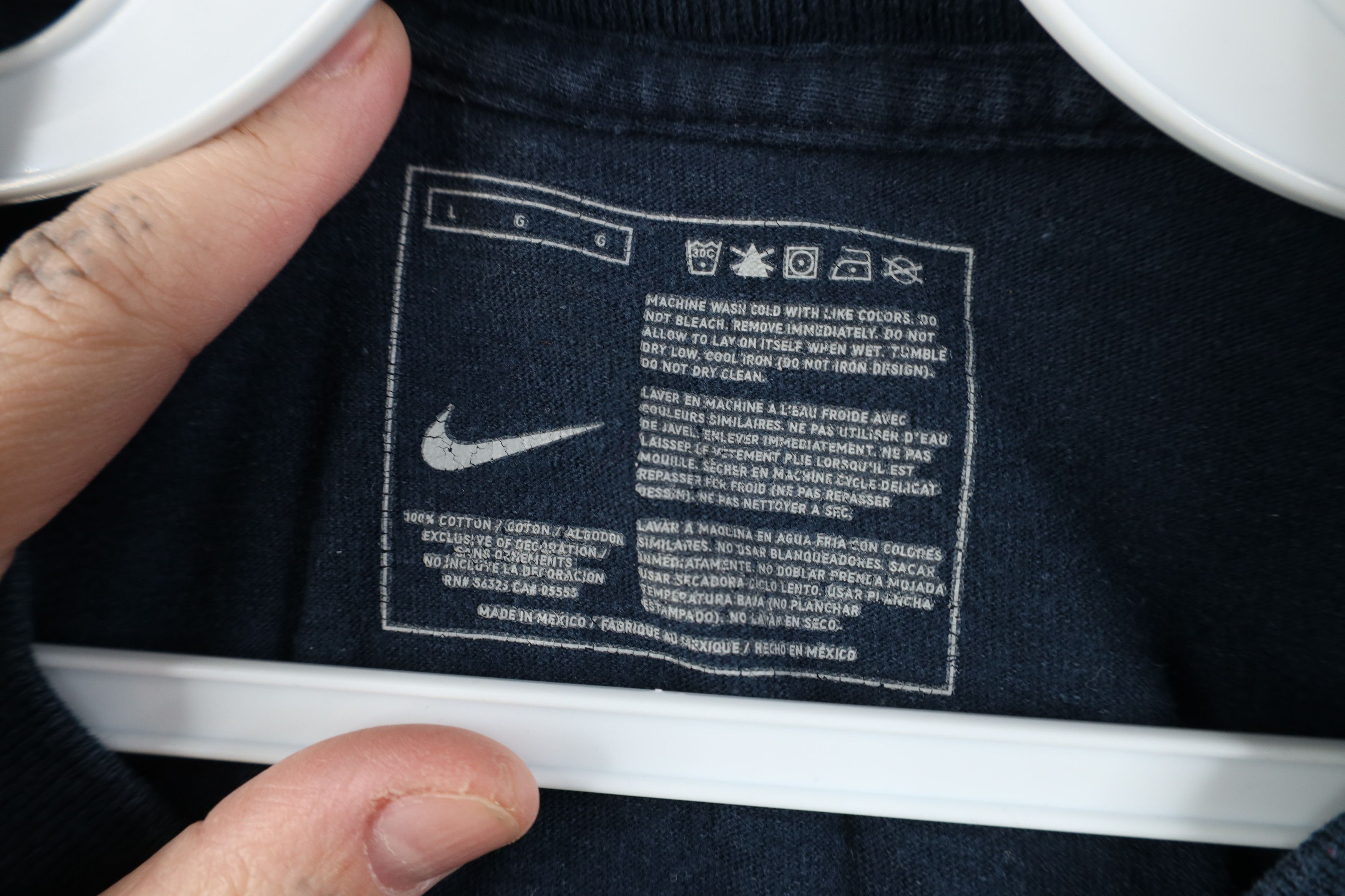 Nike Vintage Y2K Nike Travis Scott Center Big Swoosh T-Shirt Blue Size US L / EU 52-54 / 3 - 10 Thumbnail