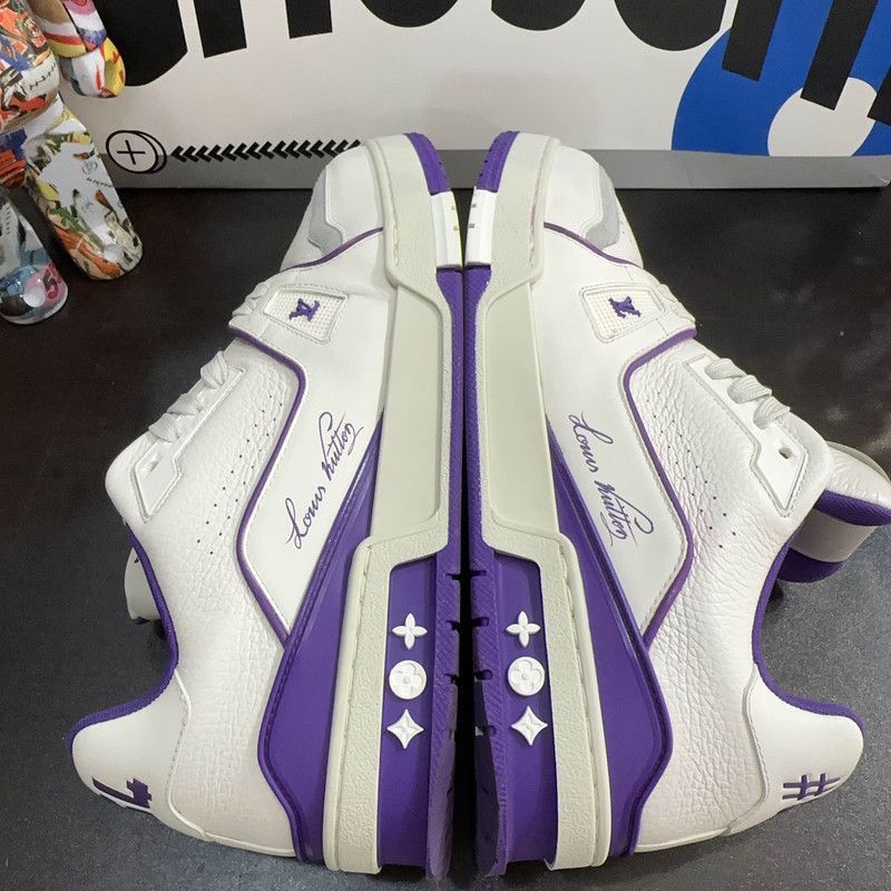 Louis Vuitton Louis Vuitton Trainer Low Top Sneakers in White Purple -250 Size US 9.5 / IT 39.5 - 6 Thumbnail
