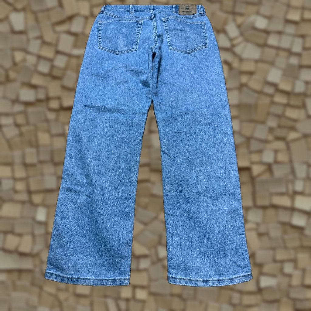 Wrangler Wrangler Jeans Men's Size 34x30 Blue Denim Straight Leg Regular Fit Size US 34 / EU 50 - 1 Thumbnail
