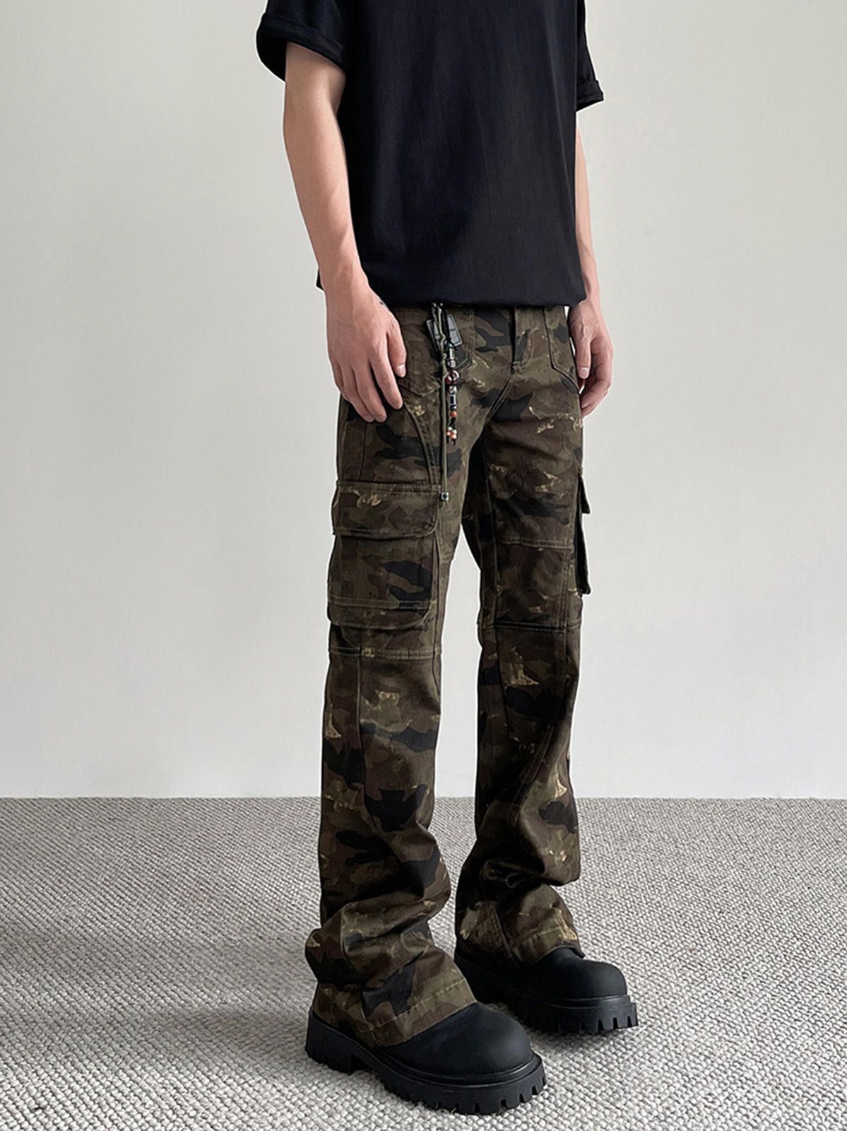 Stylish Camouflage Cargo Pants for Men and Women