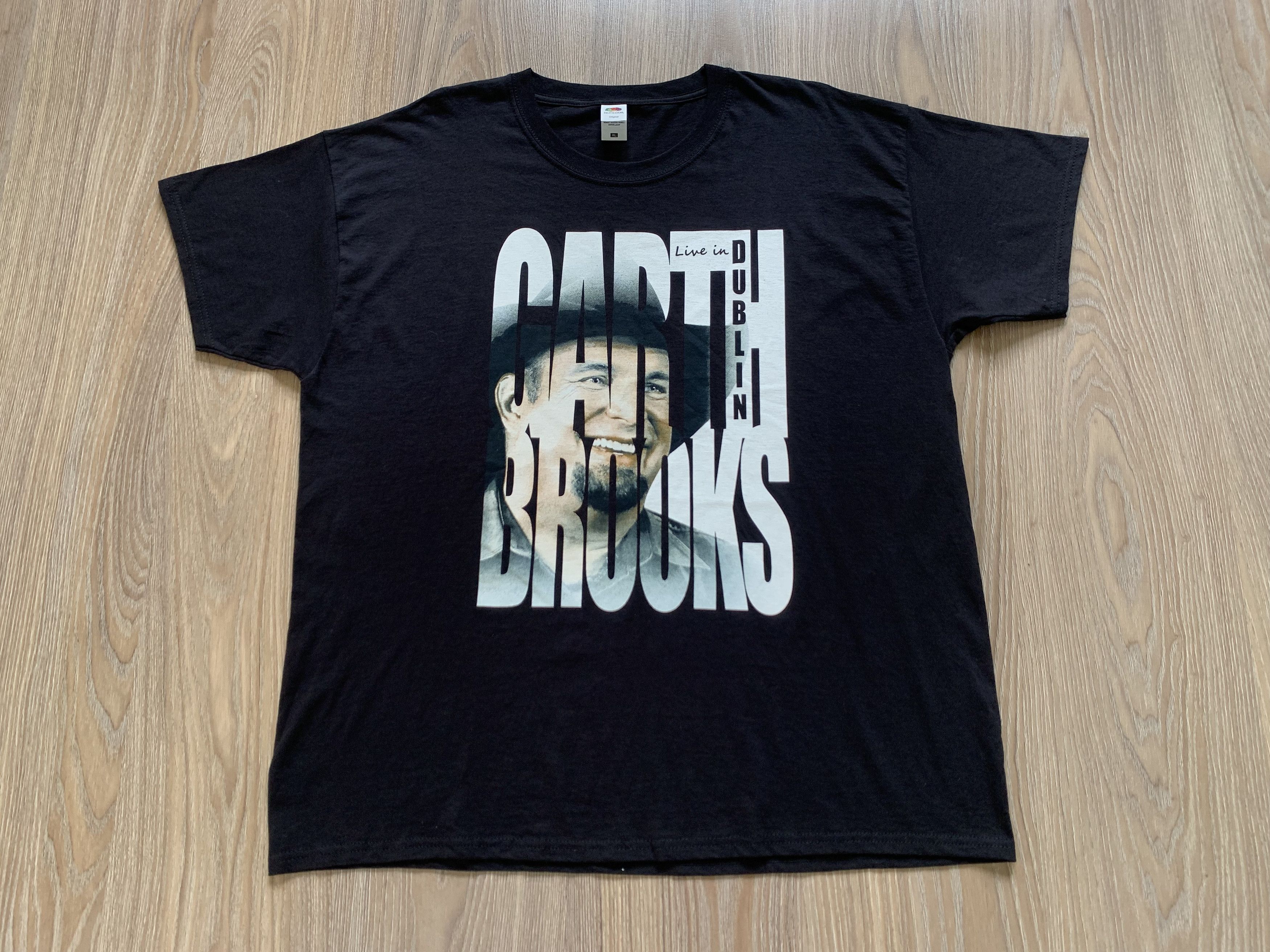 Fruit Of The Loom Garth Brooks Live In Dublin Band Tour T Shirt Size US XL / EU 56 / 4 - 2 Thumbnail