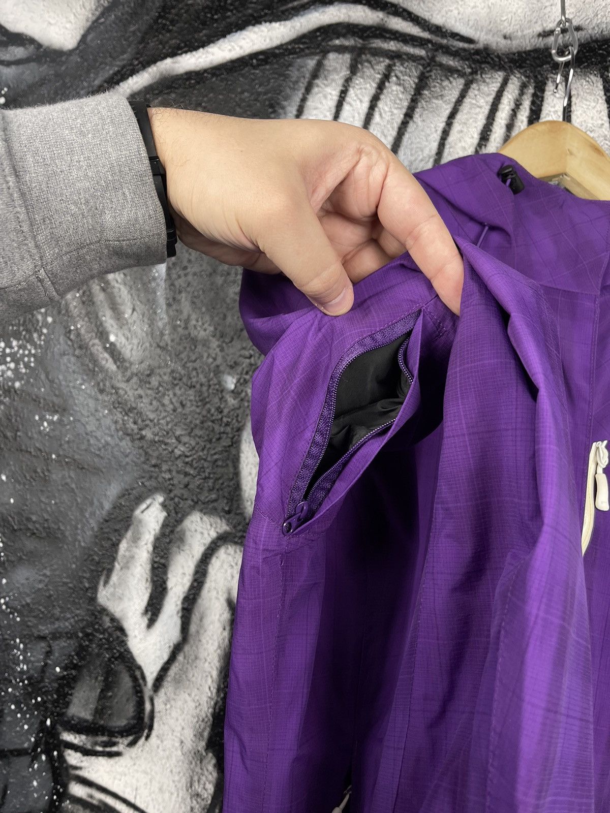 Helly Hansen Helly Hansen Tech Series Outdoor Purple Jacket WMNS Size M Size M / US 6-8 / IT 42-44 - 14 Thumbnail
